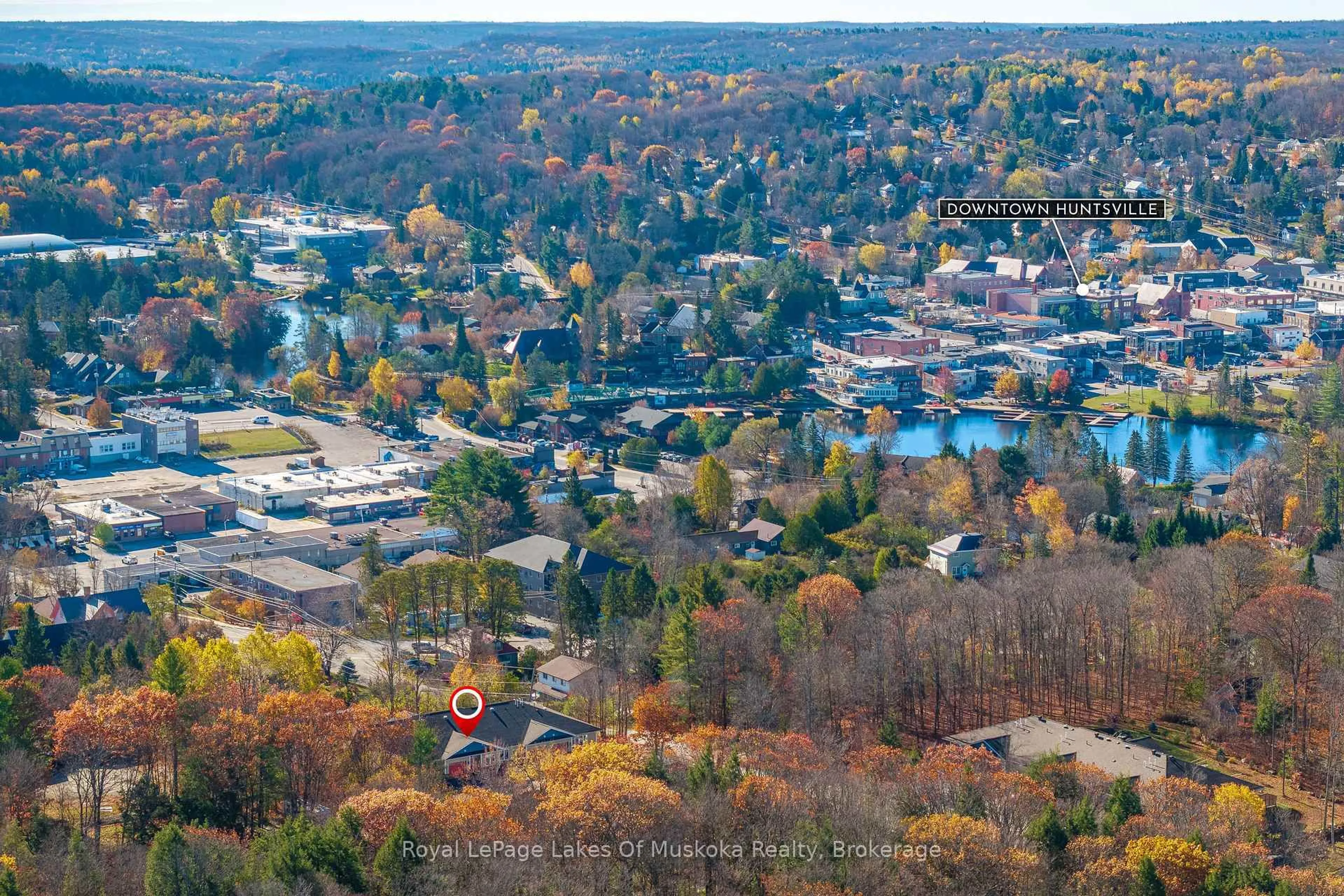 A pic from outside/outdoor area/front of a property/back of a property/a pic from drone, mountain view for 5 Jordan Lane #8, Huntsville Ontario P1H 1K9