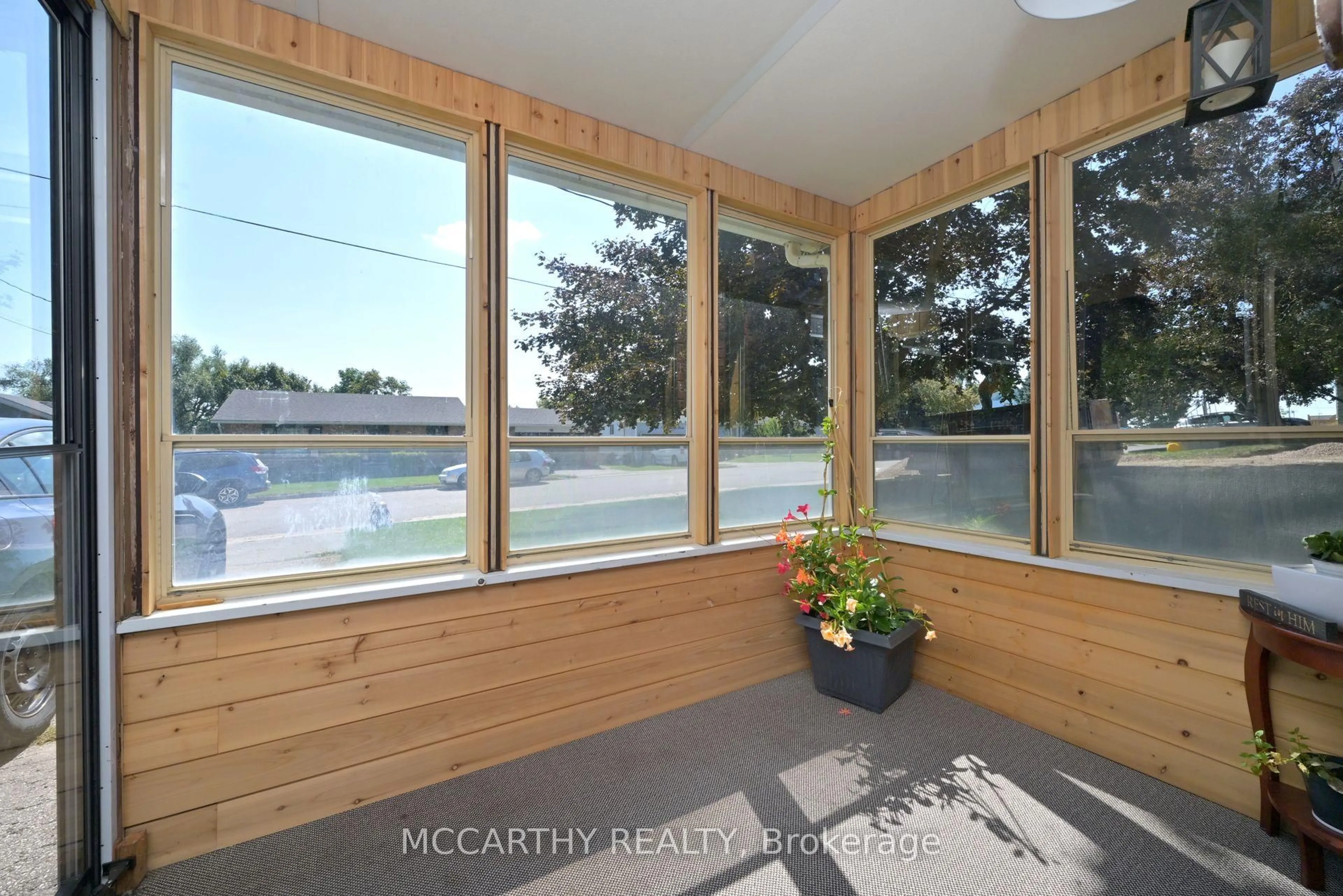 Unknown for 130 Franklyn St, Shelburne Ontario L9V 2Y3