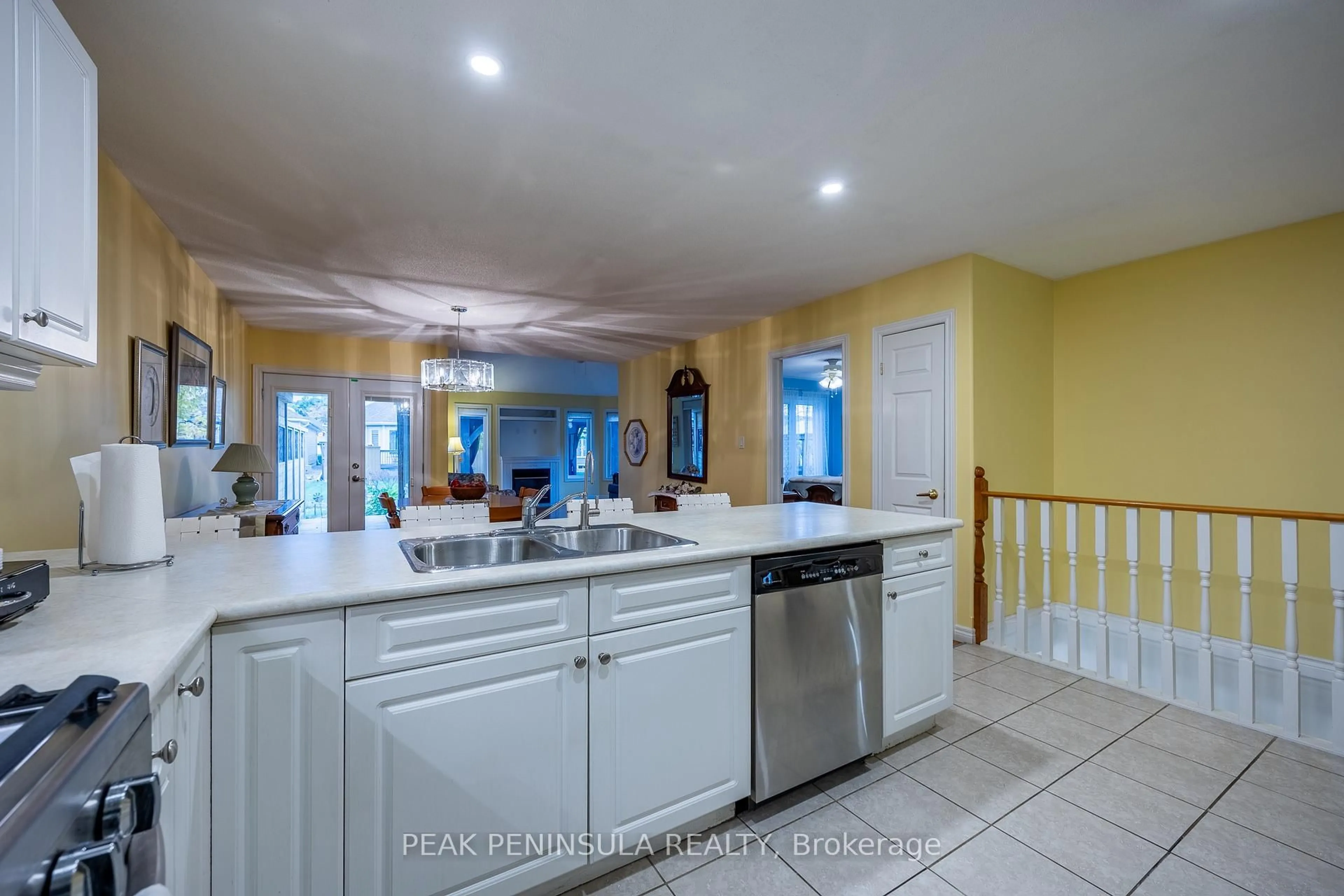 Open concept kitchen, ceramic/tile floor for 105 Balsam Tr, Norfolk Ontario N0E 1M0