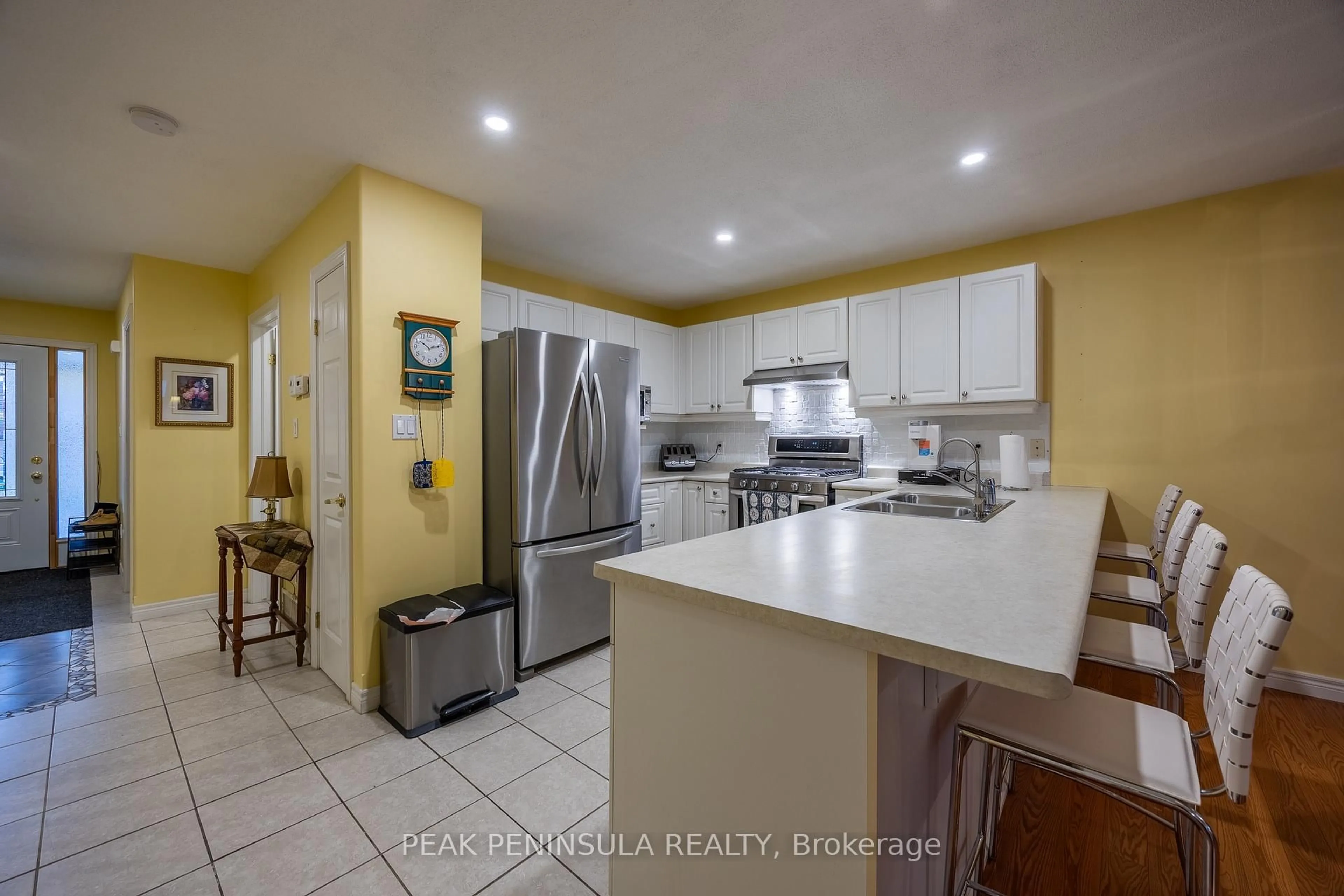 Open concept kitchen, ceramic/tile floor for 105 Balsam Tr, Norfolk Ontario N0E 1M0