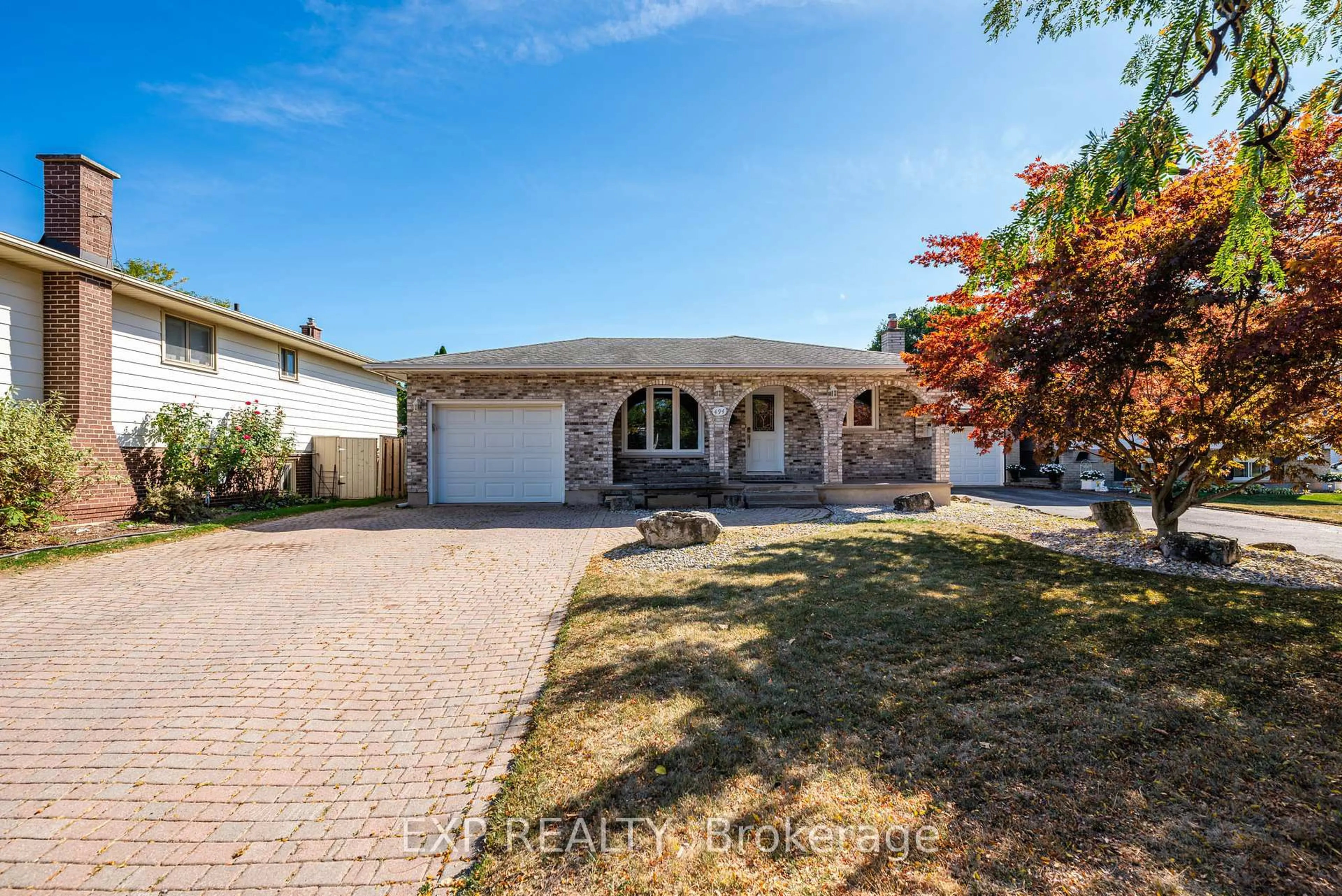 Home with brick exterior material, street for 494 Scott St, St. Catharines Ontario L2M 3X2