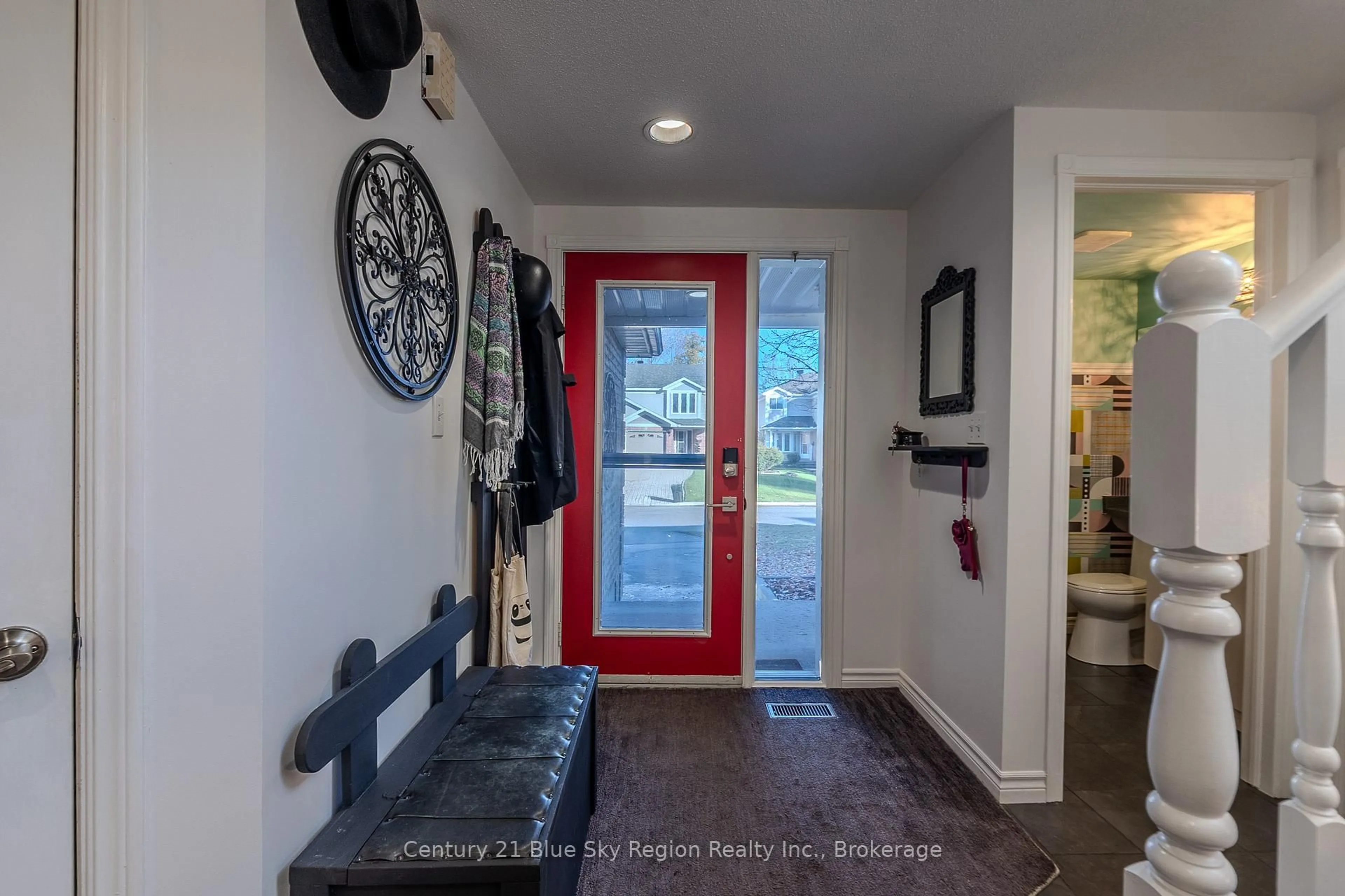 Indoor entryway for 619 Tackaberry Dr, North Bay Ontario P1B 9L2
