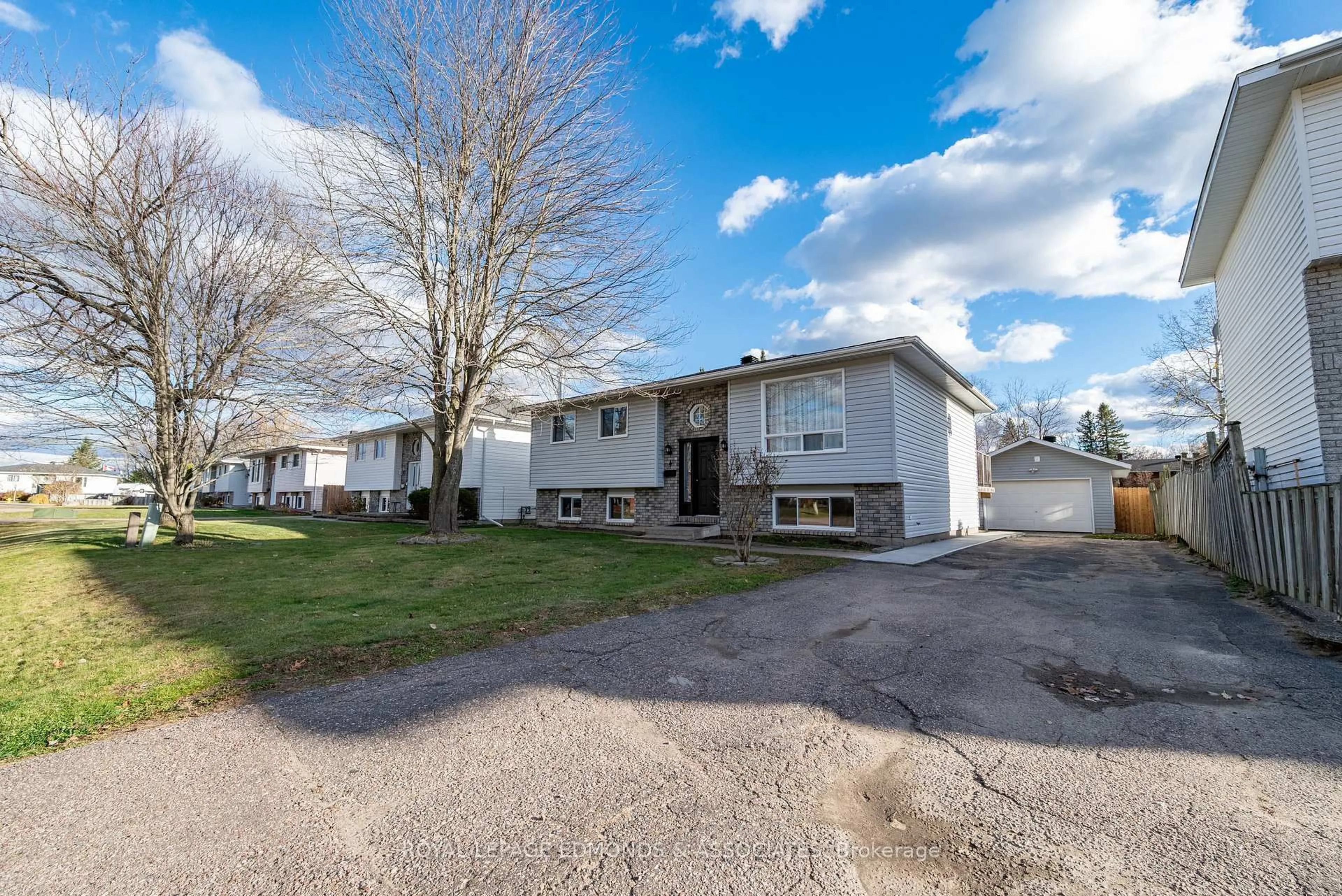 A pic from outside/outdoor area/front of a property/back of a property/a pic from drone, street for 4 Craig Pl, Petawawa Ontario K8H 3L3