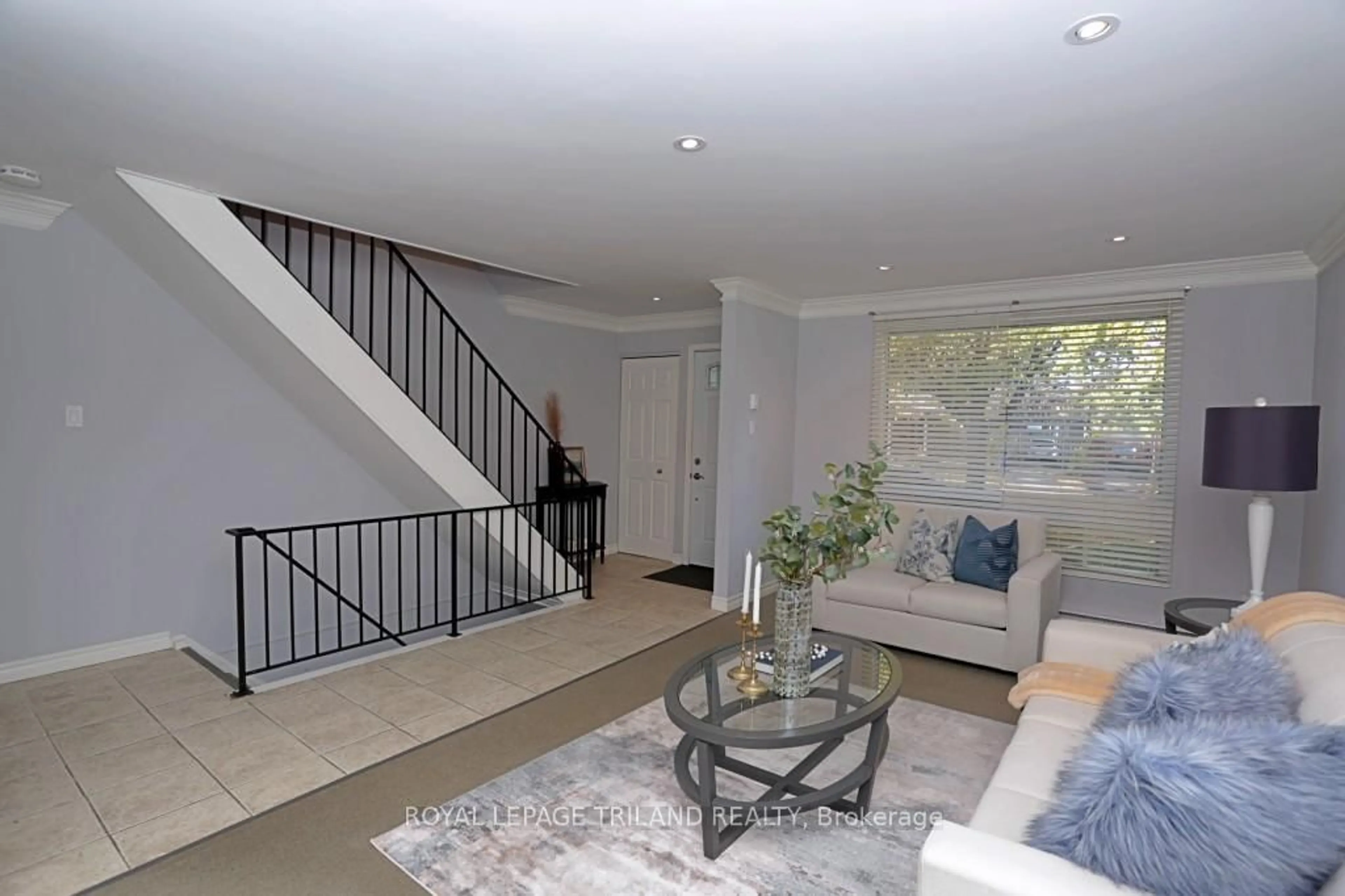 Living room with furniture, unknown for 152 Monmore Rd, London North Ontario N6G 3A6