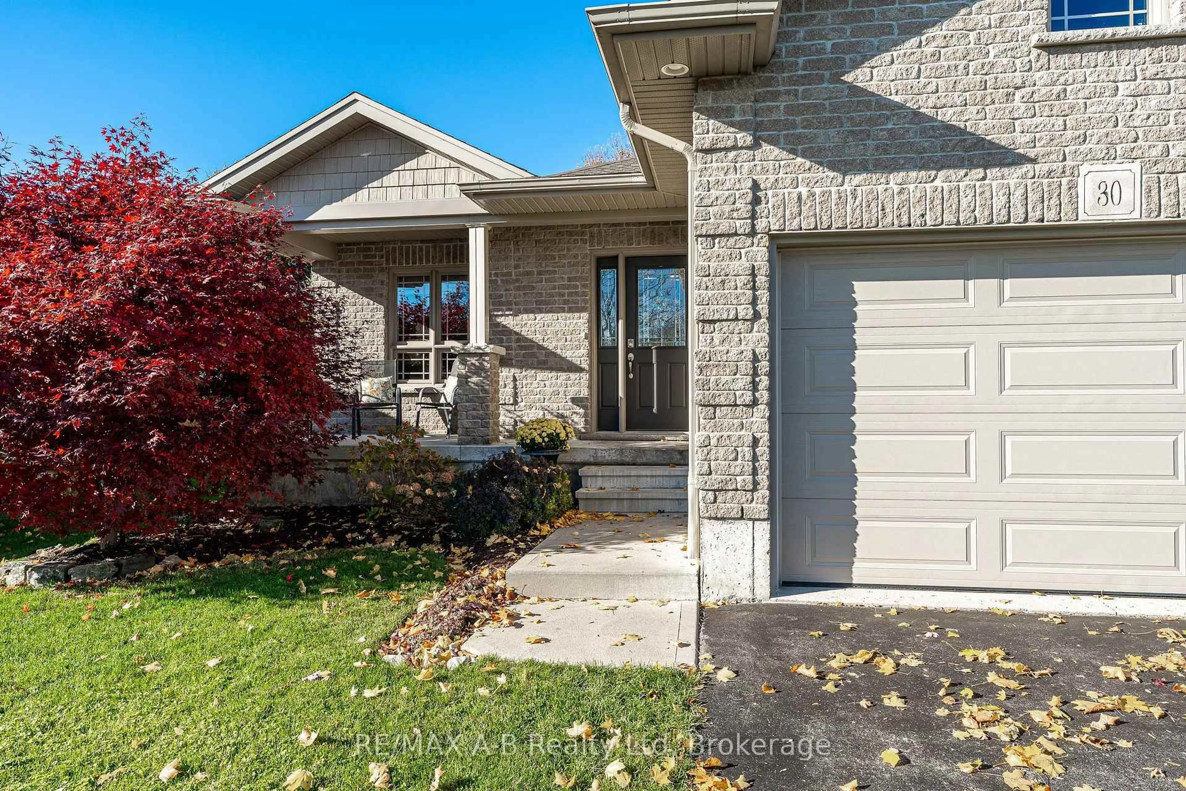 Home with brick exterior material, street for 30 Homefield Crt, St. Marys Ontario N4X 0A4