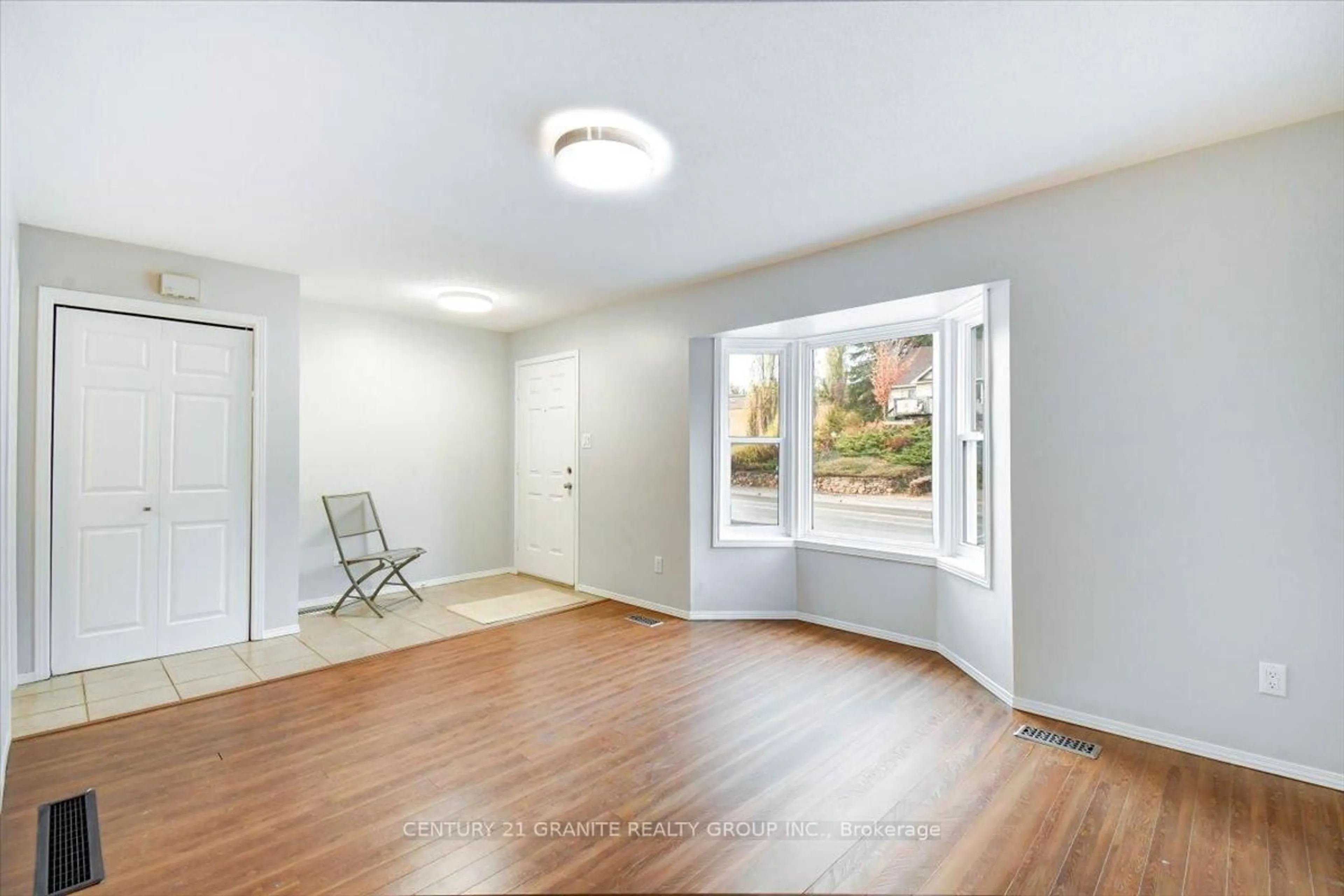 Unknown for 11 Monck St, Bancroft Ontario K0L 1C0