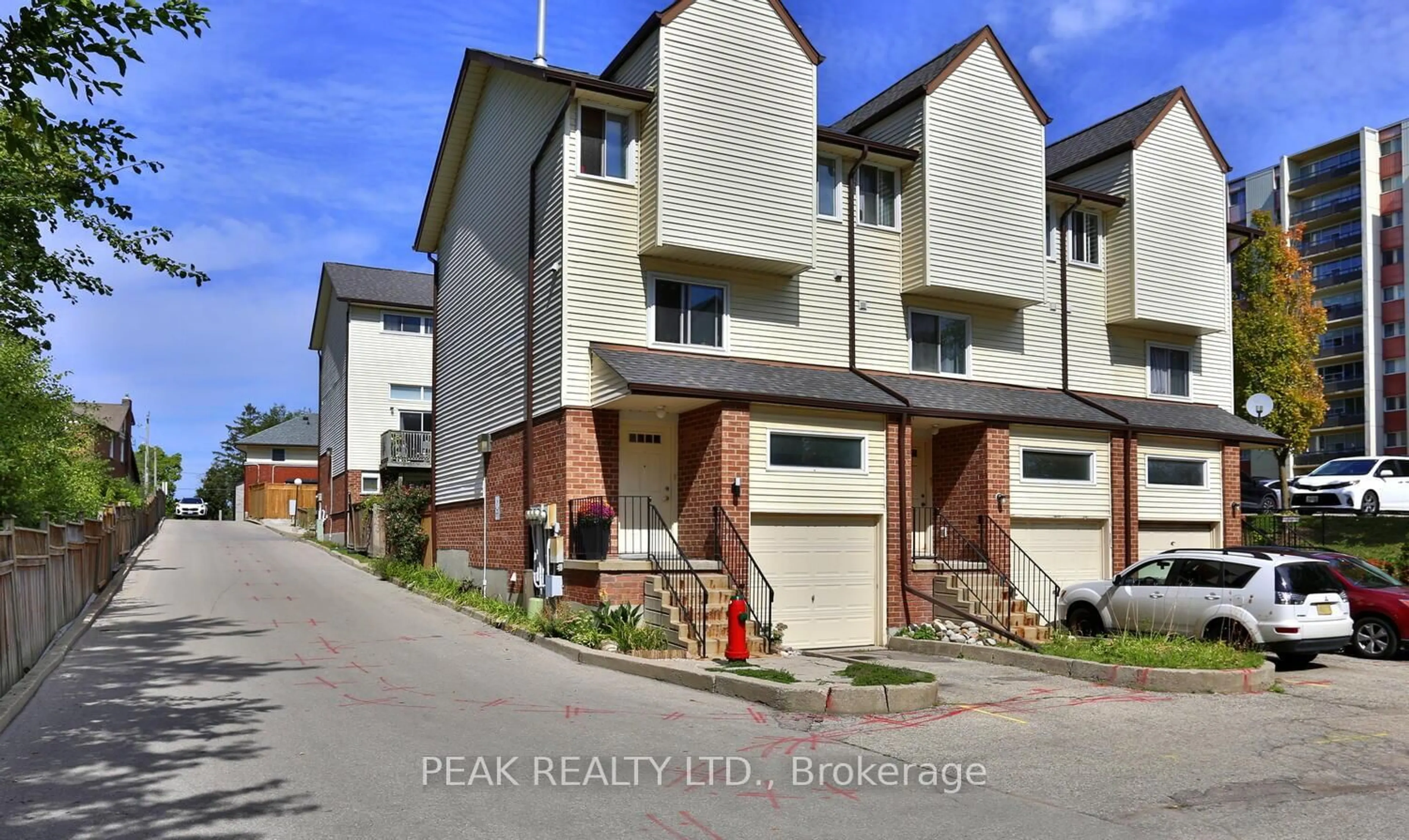 Unknown for 1085 Queens Blvd #6, Kitchener Ontario N2M 1B9