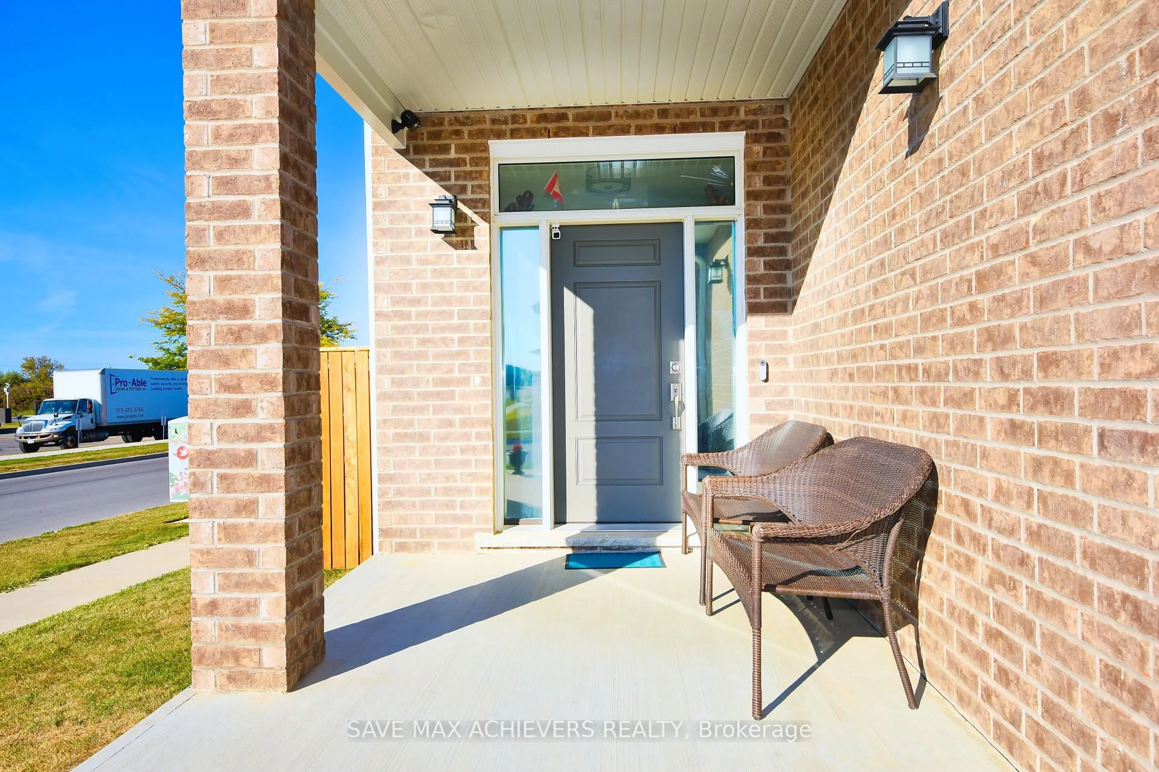 Unknown for 107 Byers St, London South Ontario N6L 0E9