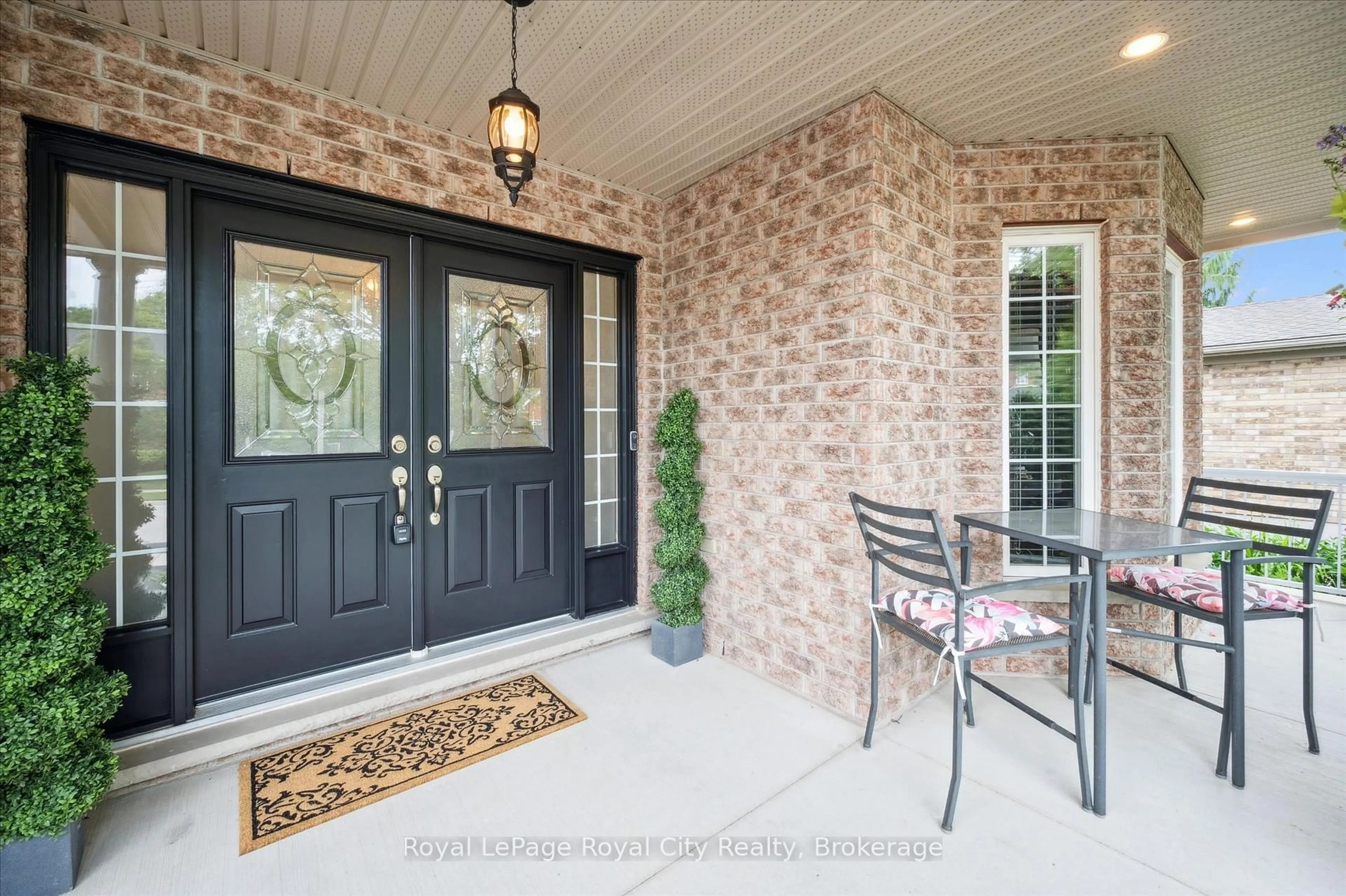Indoor entryway for 279 Farley Dr, Guelph Ontario N1L 1N6