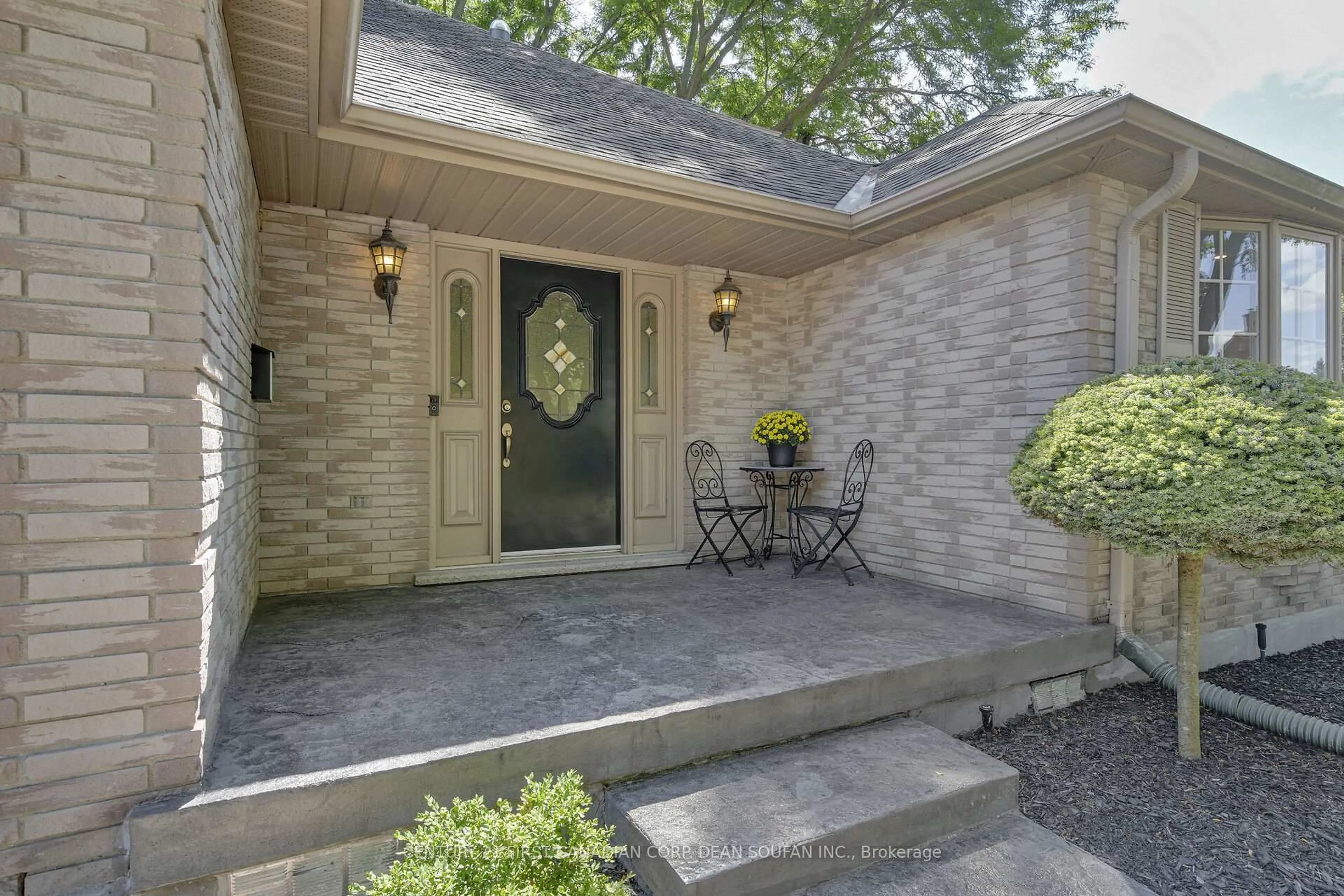 Unknown for 6907 Lambeth Walk, London South Ontario N6P 1A5