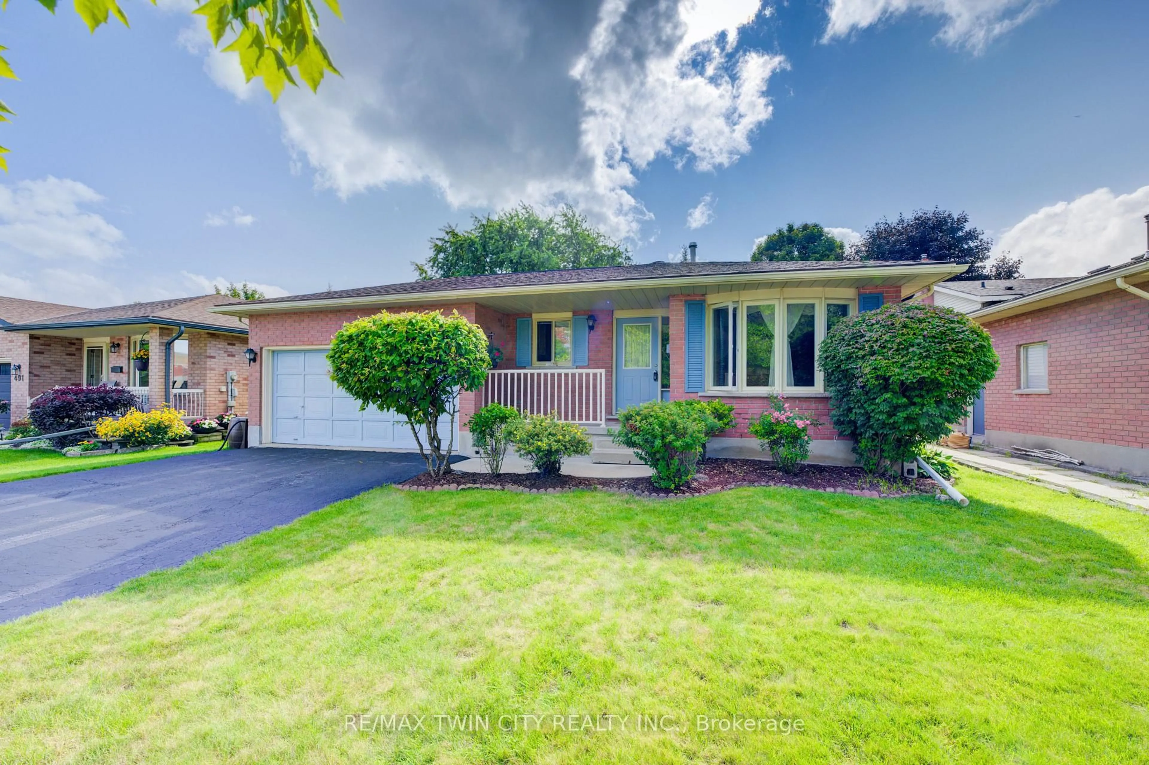 Home with brick exterior material, street for 489 Northlake Dr, Waterloo Ontario N2V 1V5
