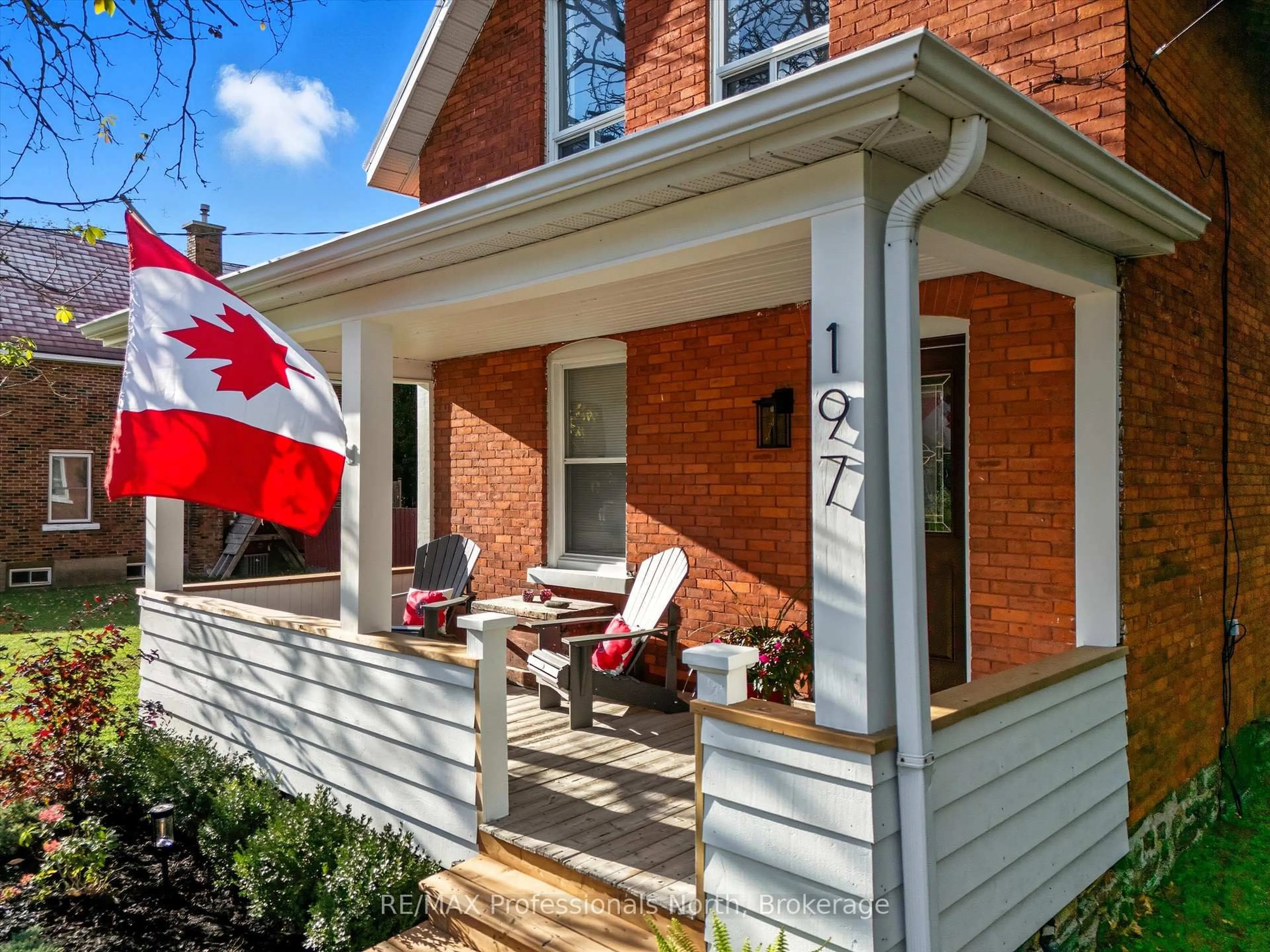 Home with brick exterior material, street for 197 DILL St, Bracebridge Ontario P1L 1E6