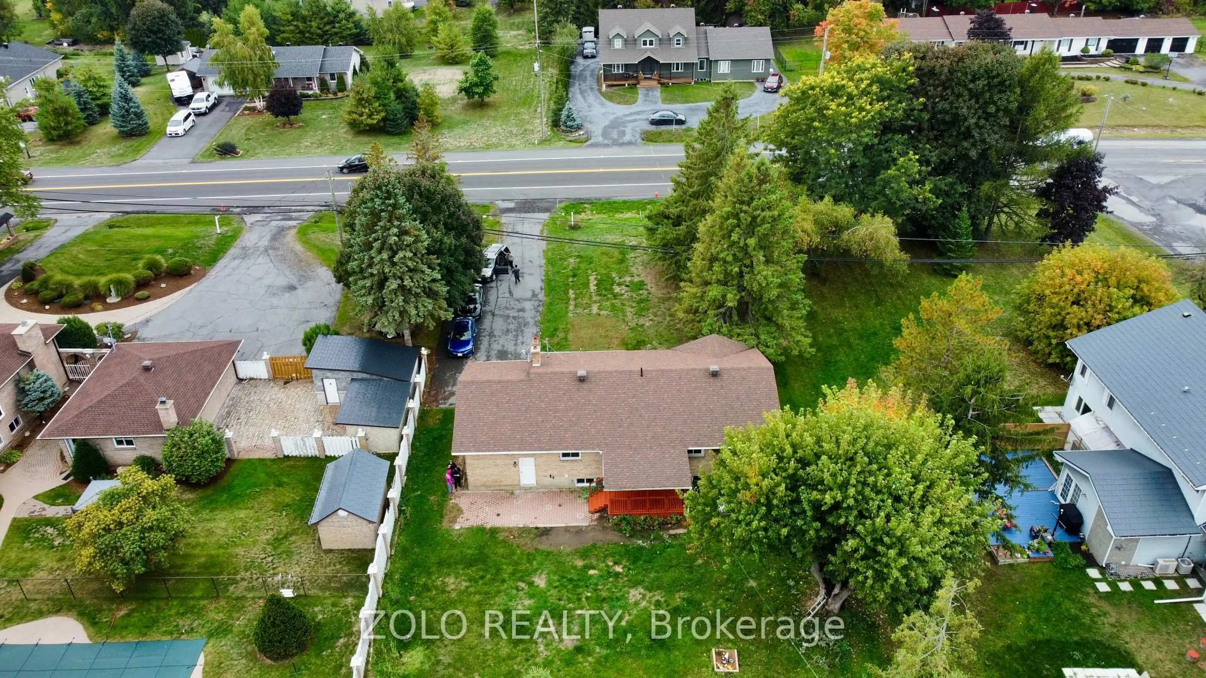 A pic from outside/outdoor area/front of a property/back of a property/a pic from drone, street for 5547 138 Highway, South Stormont Ontario K0C 1P0