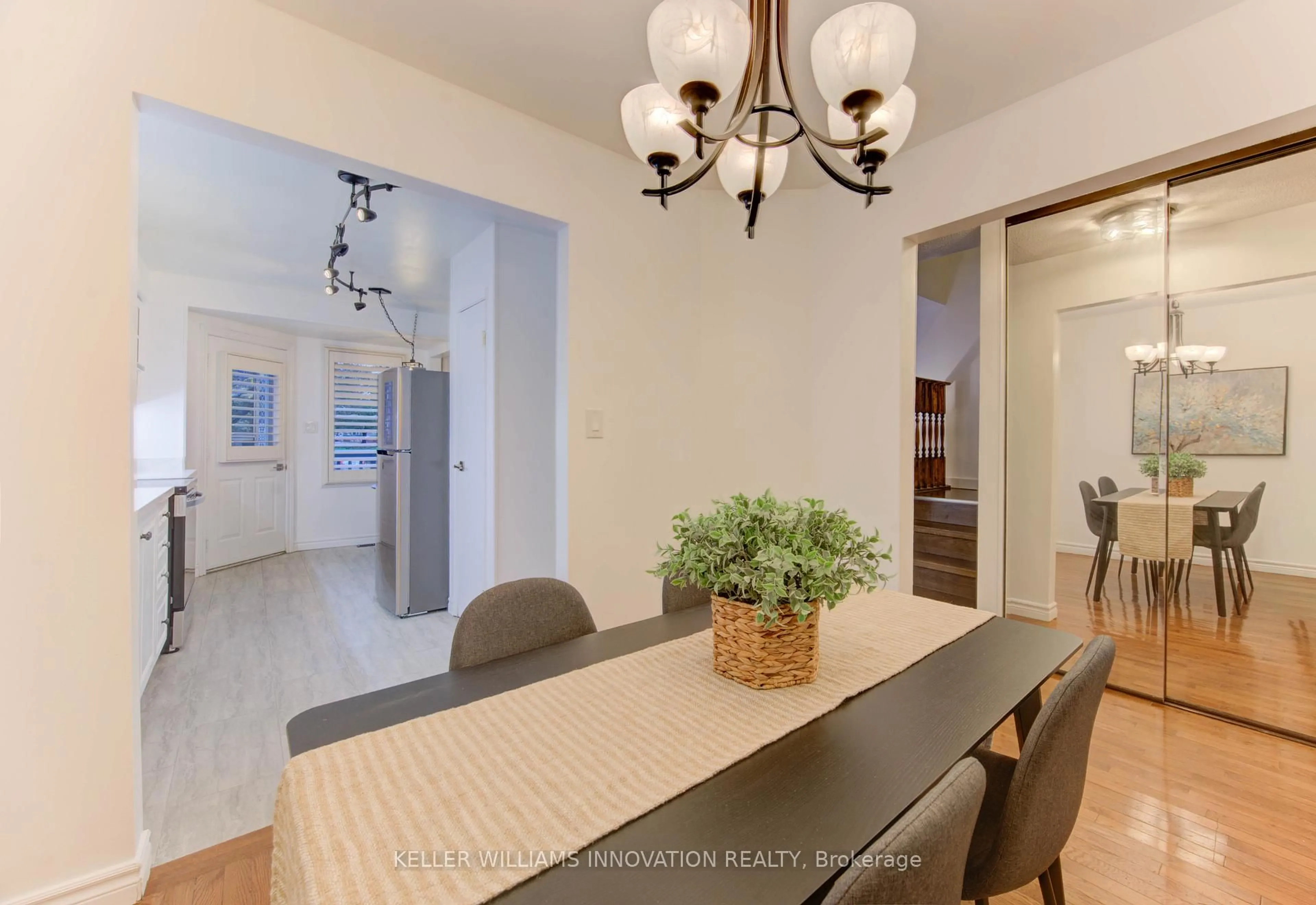 Dining room, unknown for 10 Holborn Crt #28, Kitchener Ontario N2A 3Y9