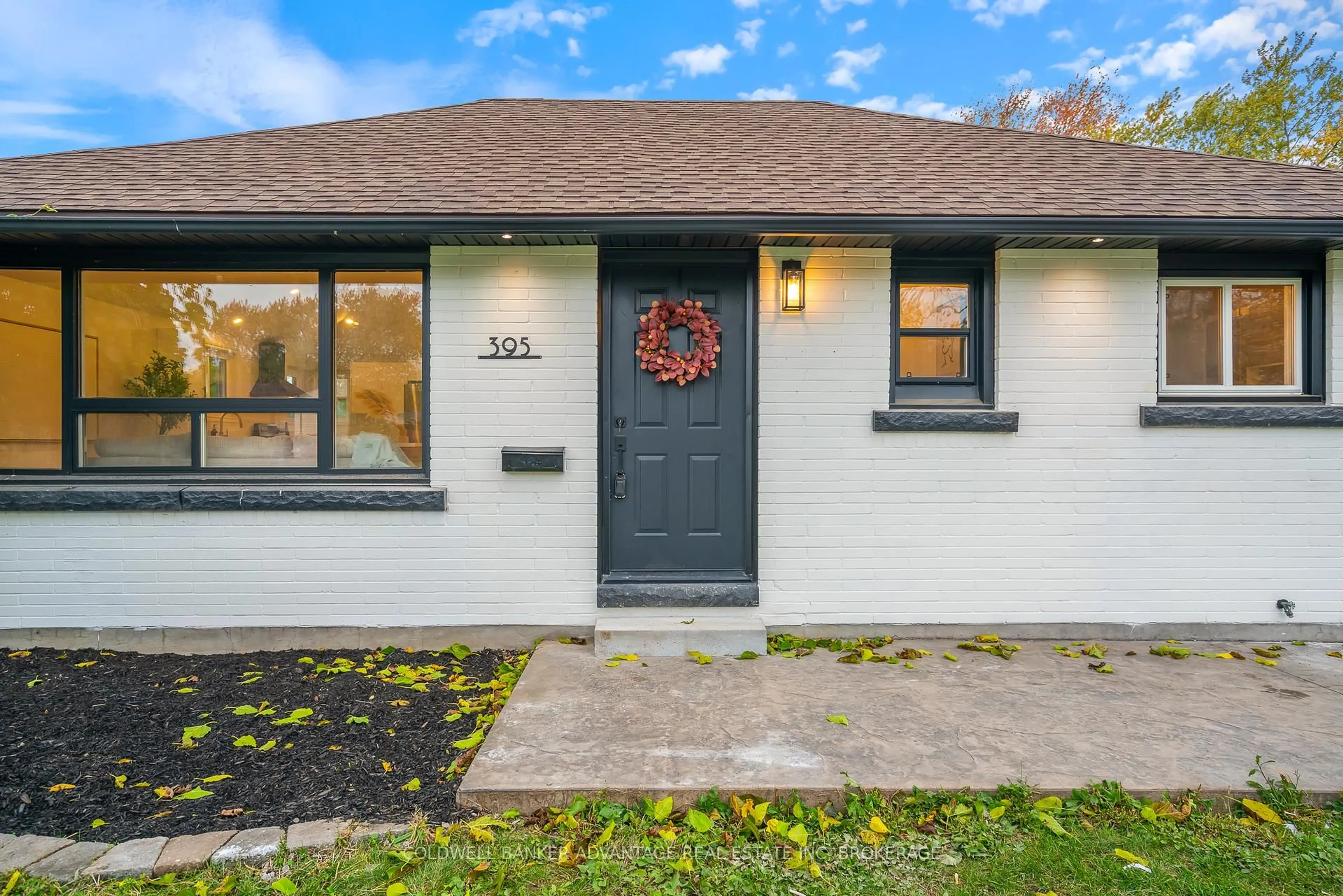 Home with brick exterior material, street for 395 Parkdale Ave, Fort Erie Ontario L2A 5A7