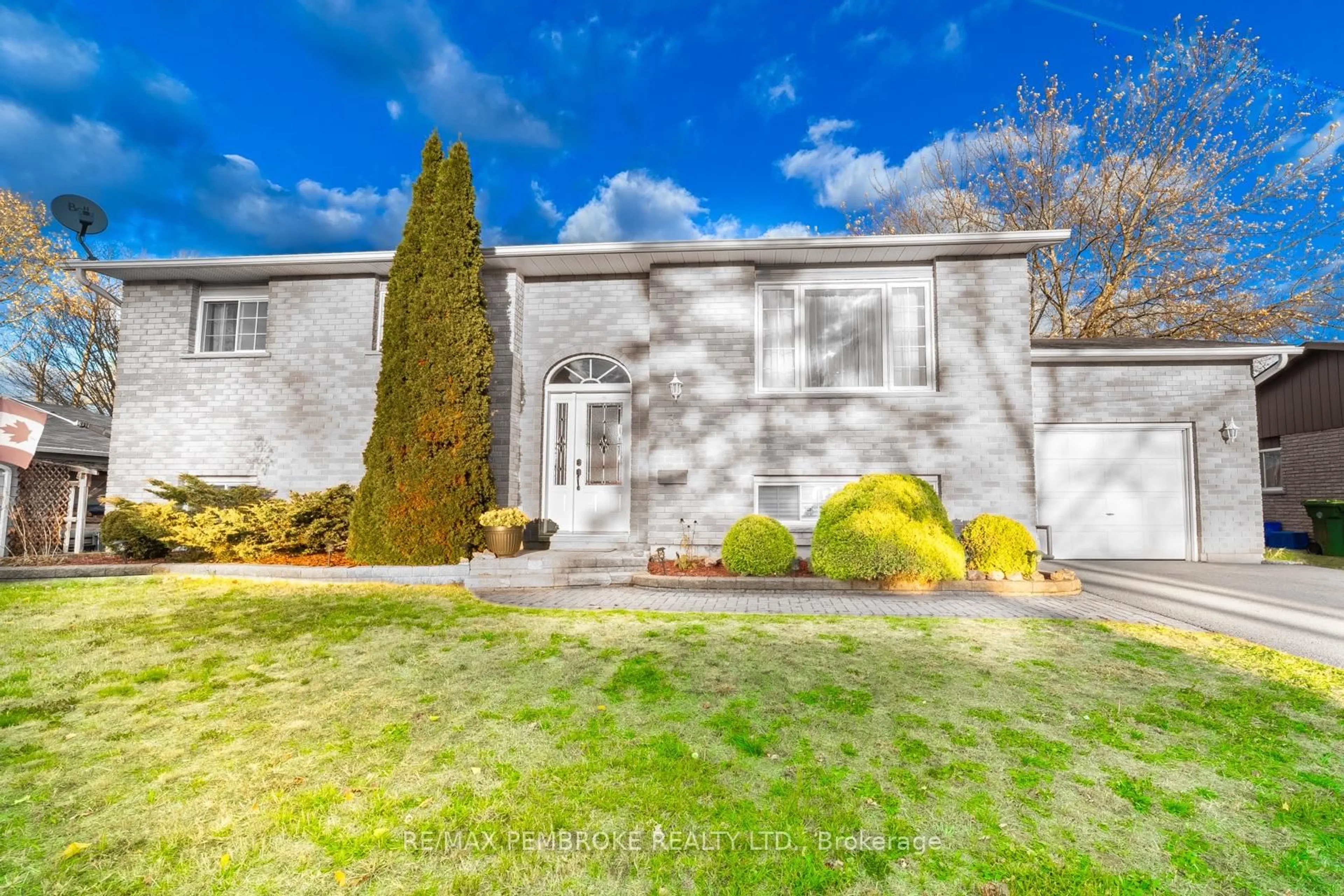 Unknown for 34 Roy St, Petawawa Ontario K8H 3A6