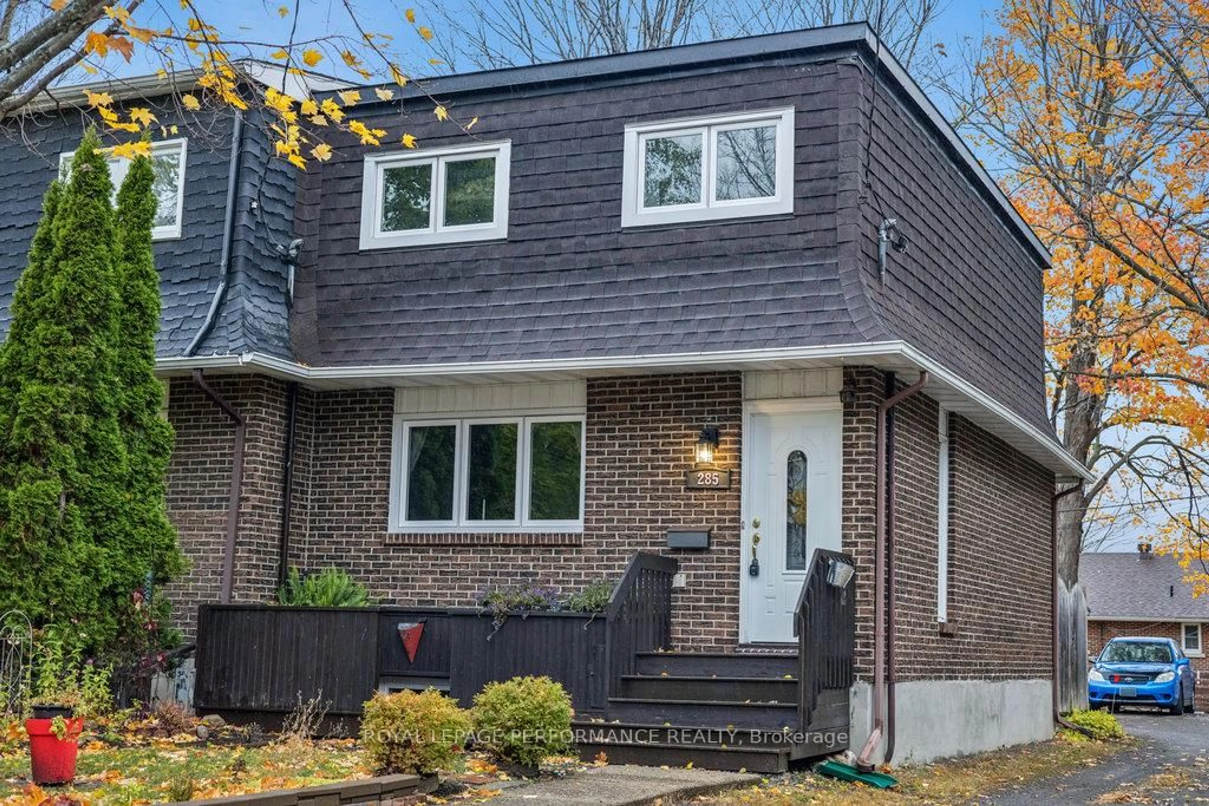 Home with brick exterior material, street for 285 Lanark Ave, Ottawa Ontario K1Z 6R6