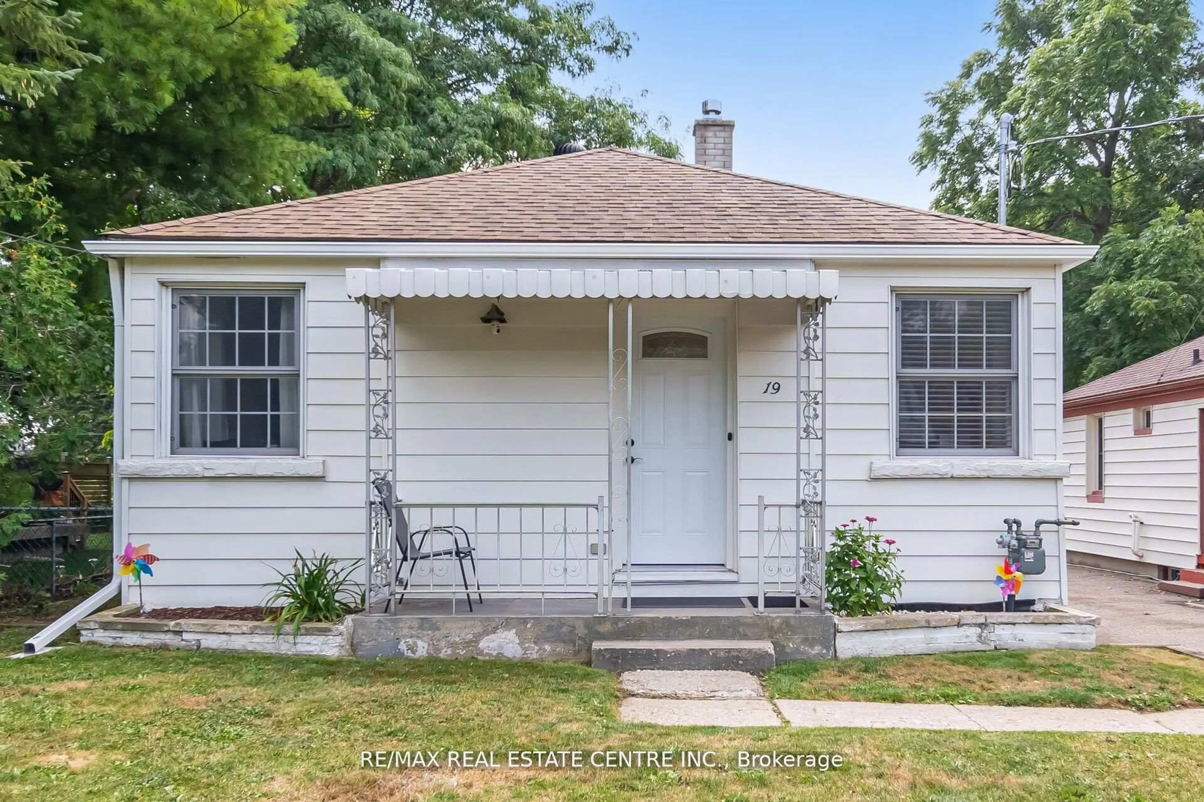 Unknown for 19 Seneca Dr, Kitchener Ontario N2M 3H1