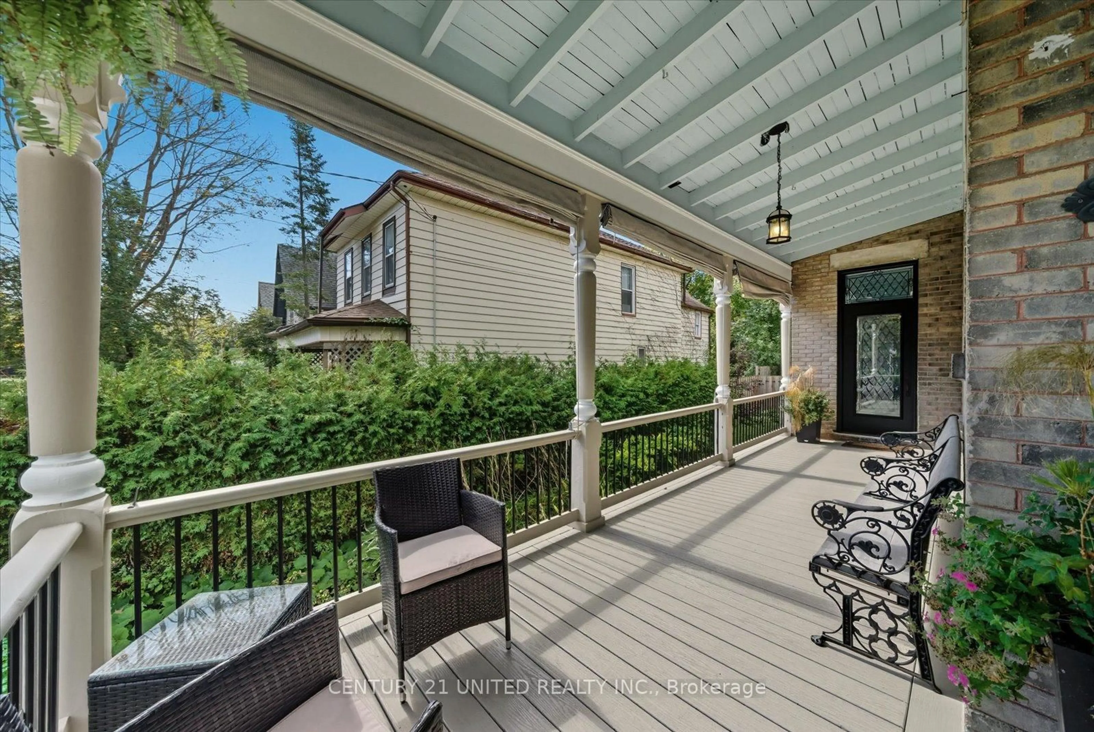 Patio, street for 559 Downie St, Peterborough Ontario K9H 4J7