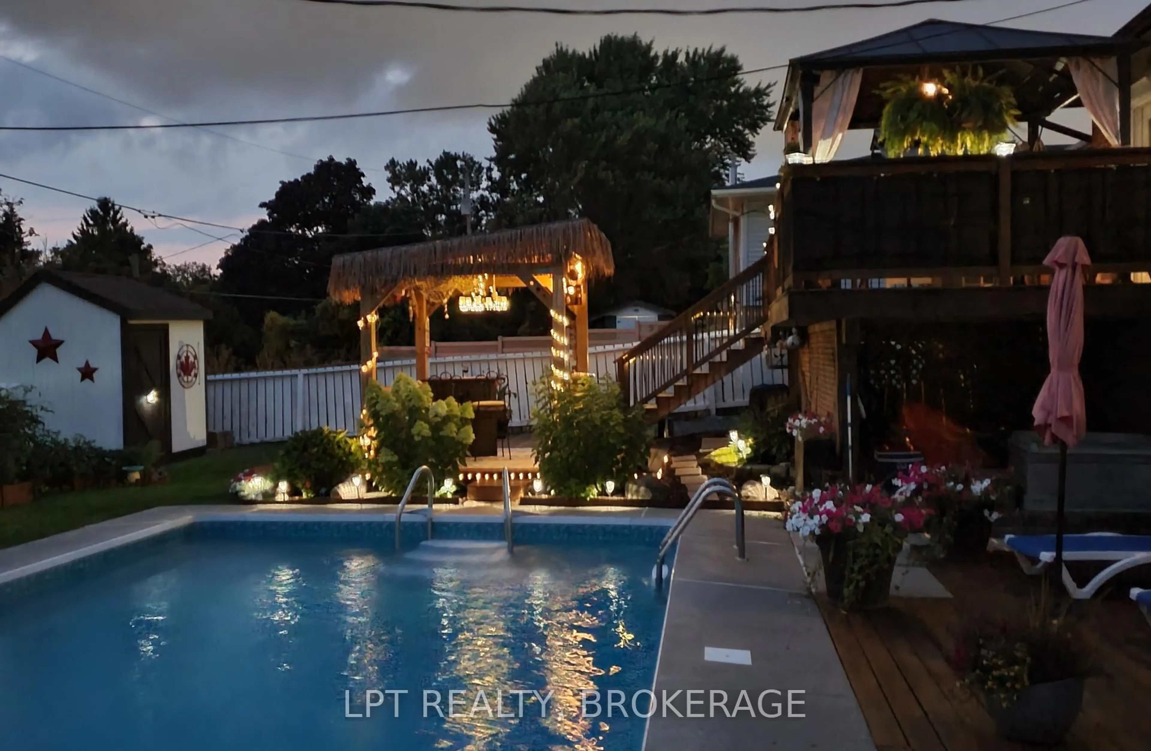 Pool for 761 Hillside Dr, Kingston Ontario K7M 5Y9