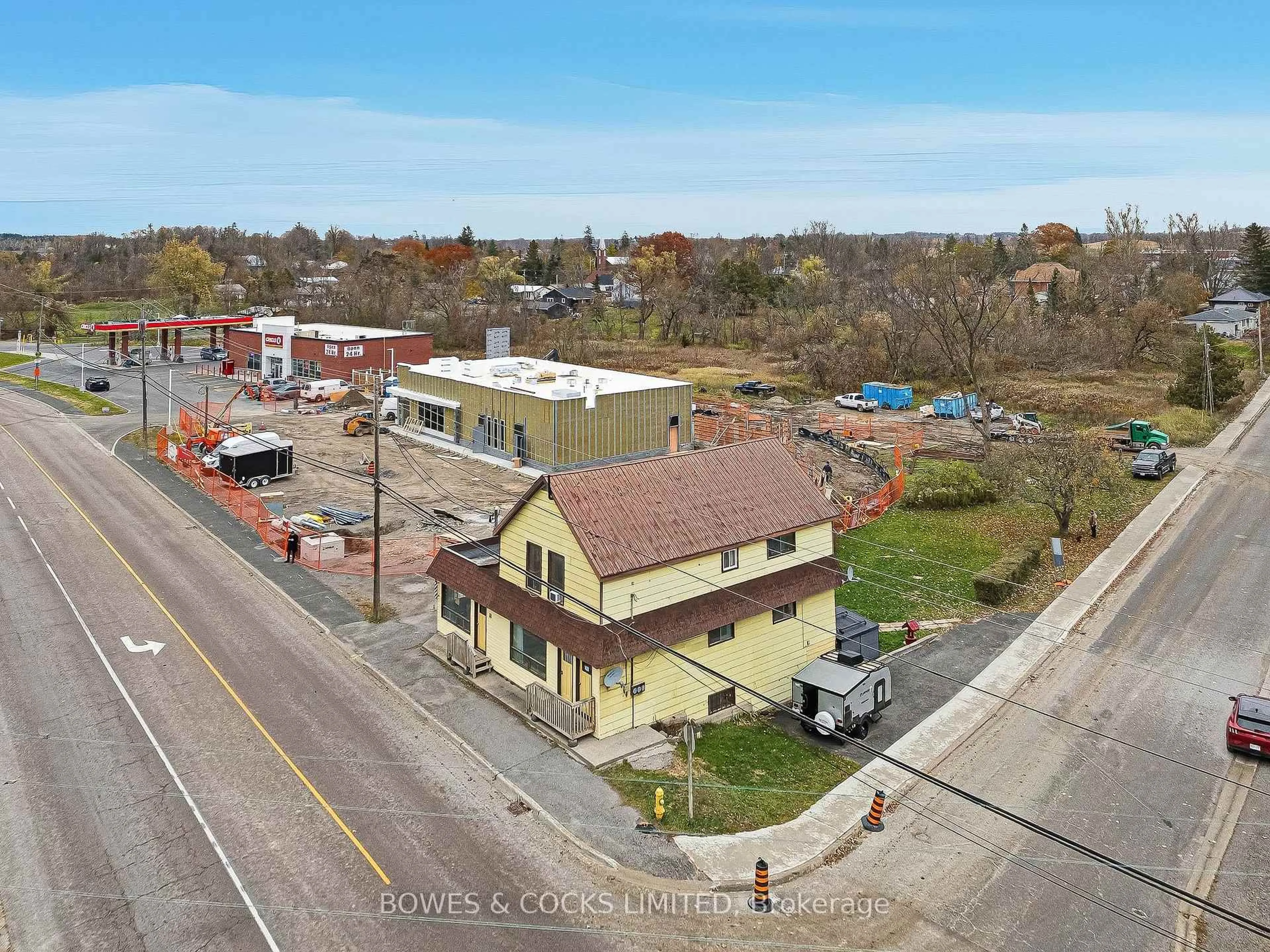 A pic from outside/outdoor area/front of a property/back of a property/a pic from drone, street for 4289 Highway 7, Asphodel-Norwood Ontario K0L 2V0