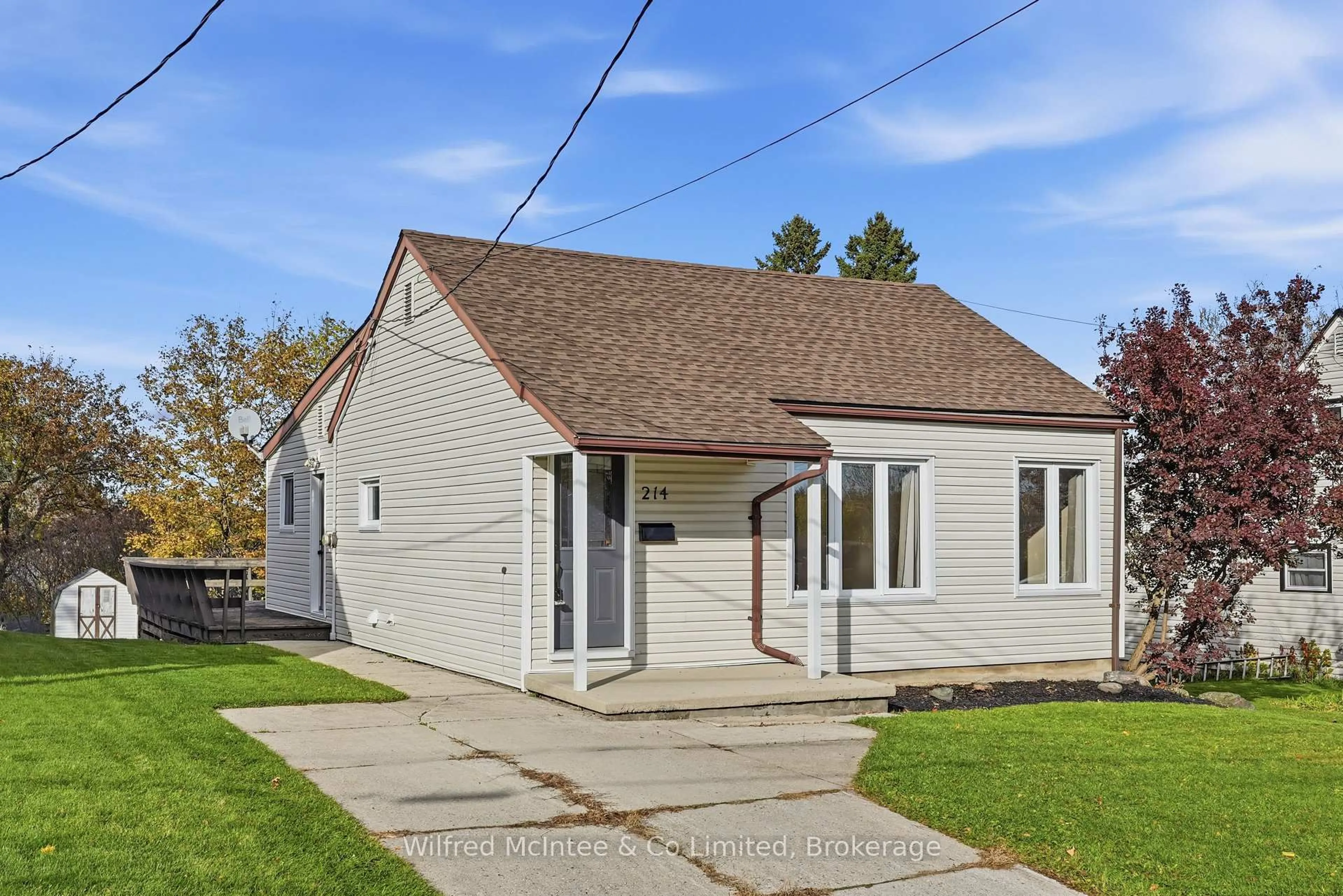 Home with vinyl exterior material, street for 214 Princess St, Brockton Ontario N0G 2V0