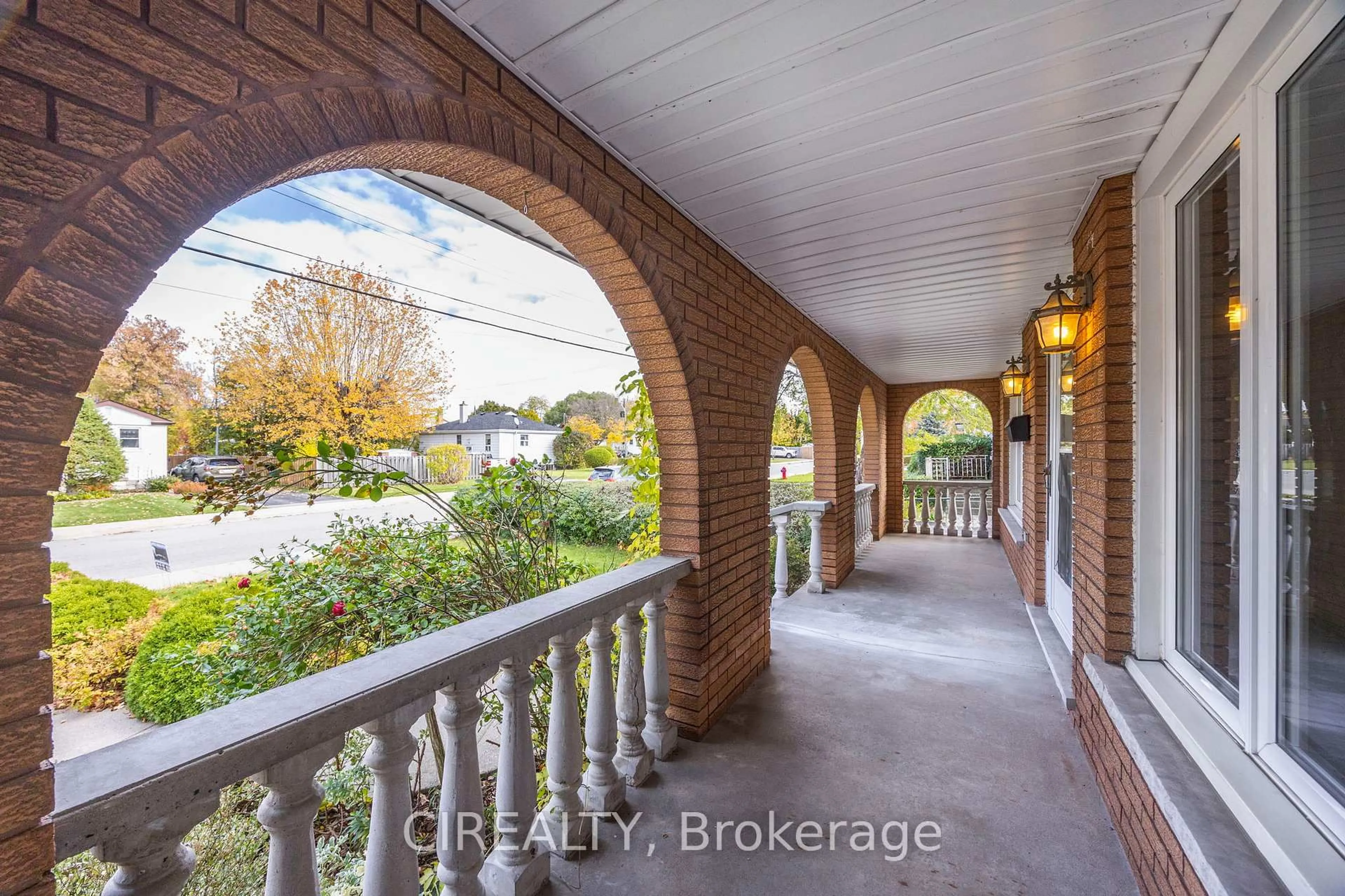 Unknown for 142 Norrie Ave, Hamilton Ontario L9A 2E6