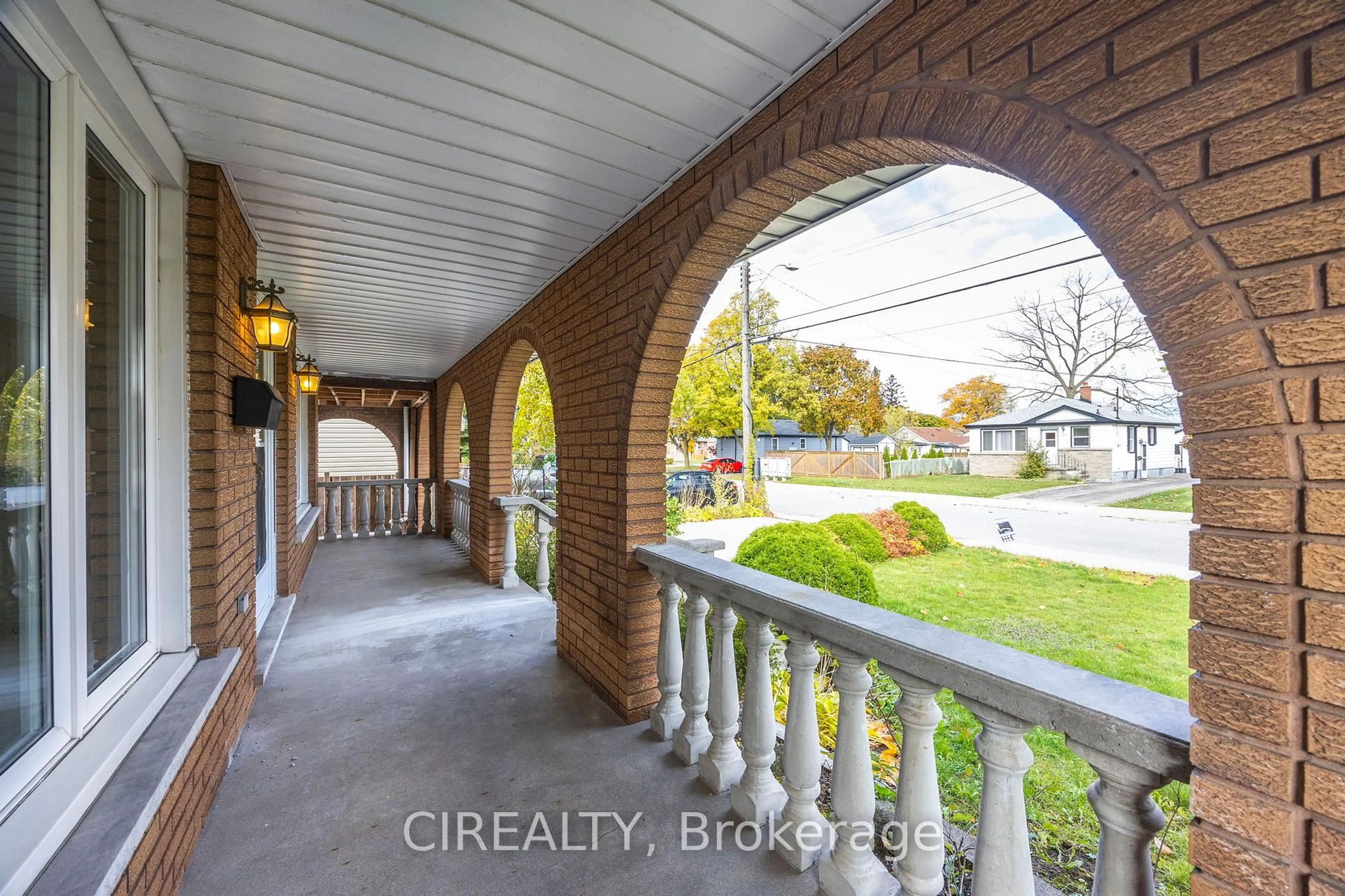 Patio, street for 142 Norrie Ave, Hamilton Ontario L9A 2E6