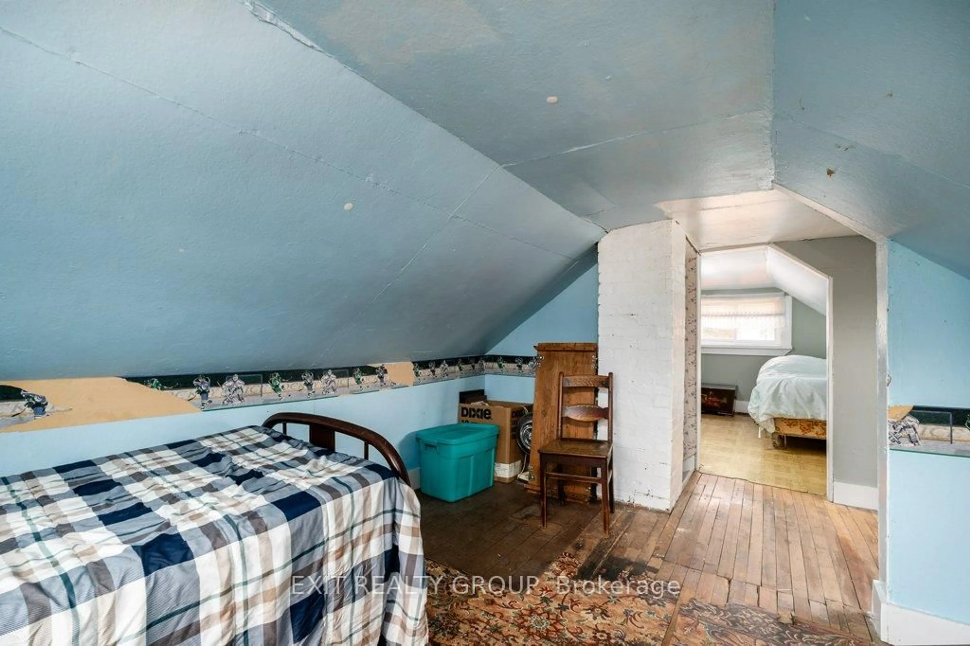 A pic of a room for 294 Durham St, Madoc Ontario K0K 2K0