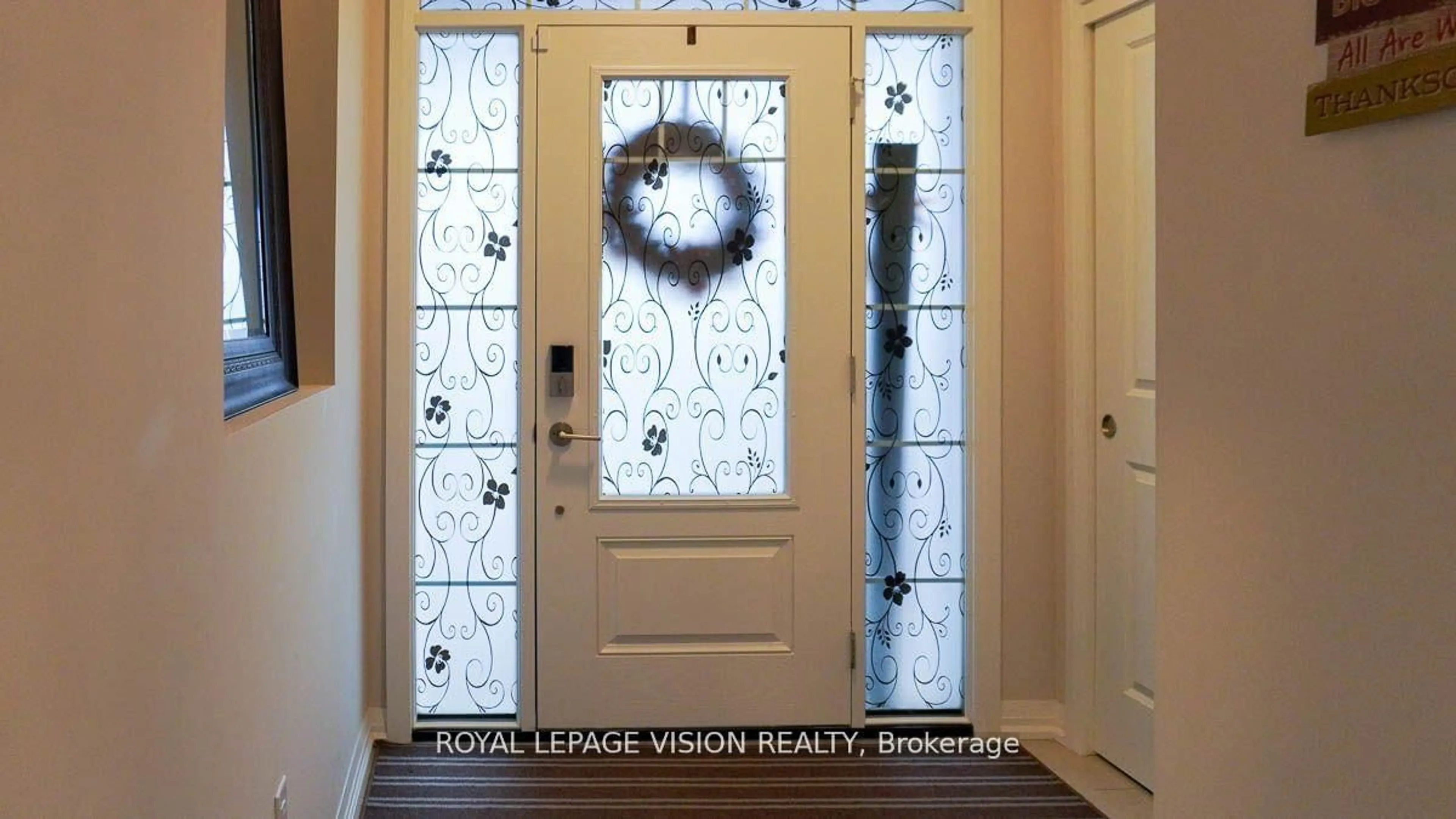 Indoor entryway for 155 Bur Oak Dr, Thorold Ontario L2V 4Y6