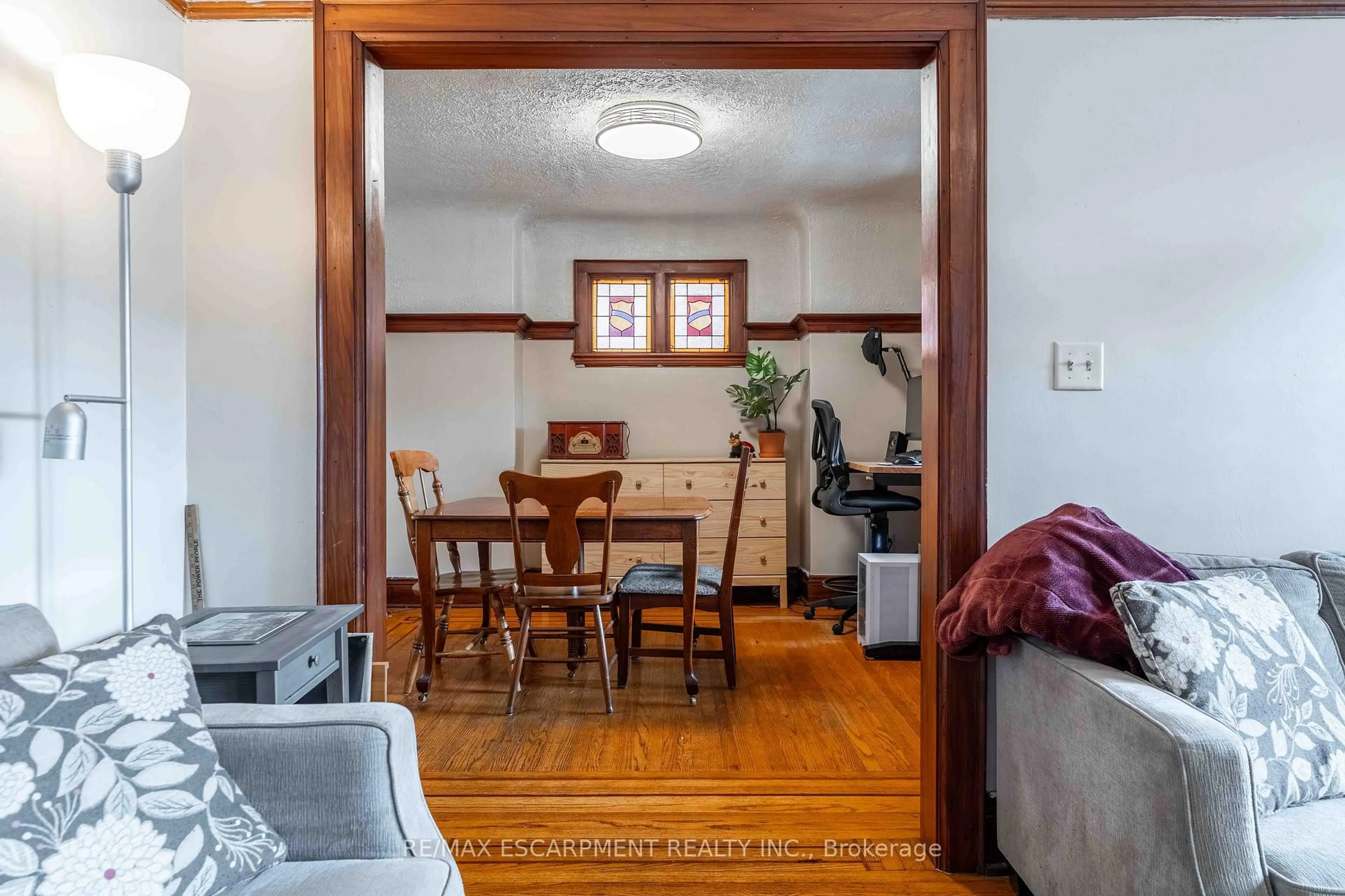 Living room with furniture, unknown for 228 Province St, Hamilton Ontario L8K 2L7