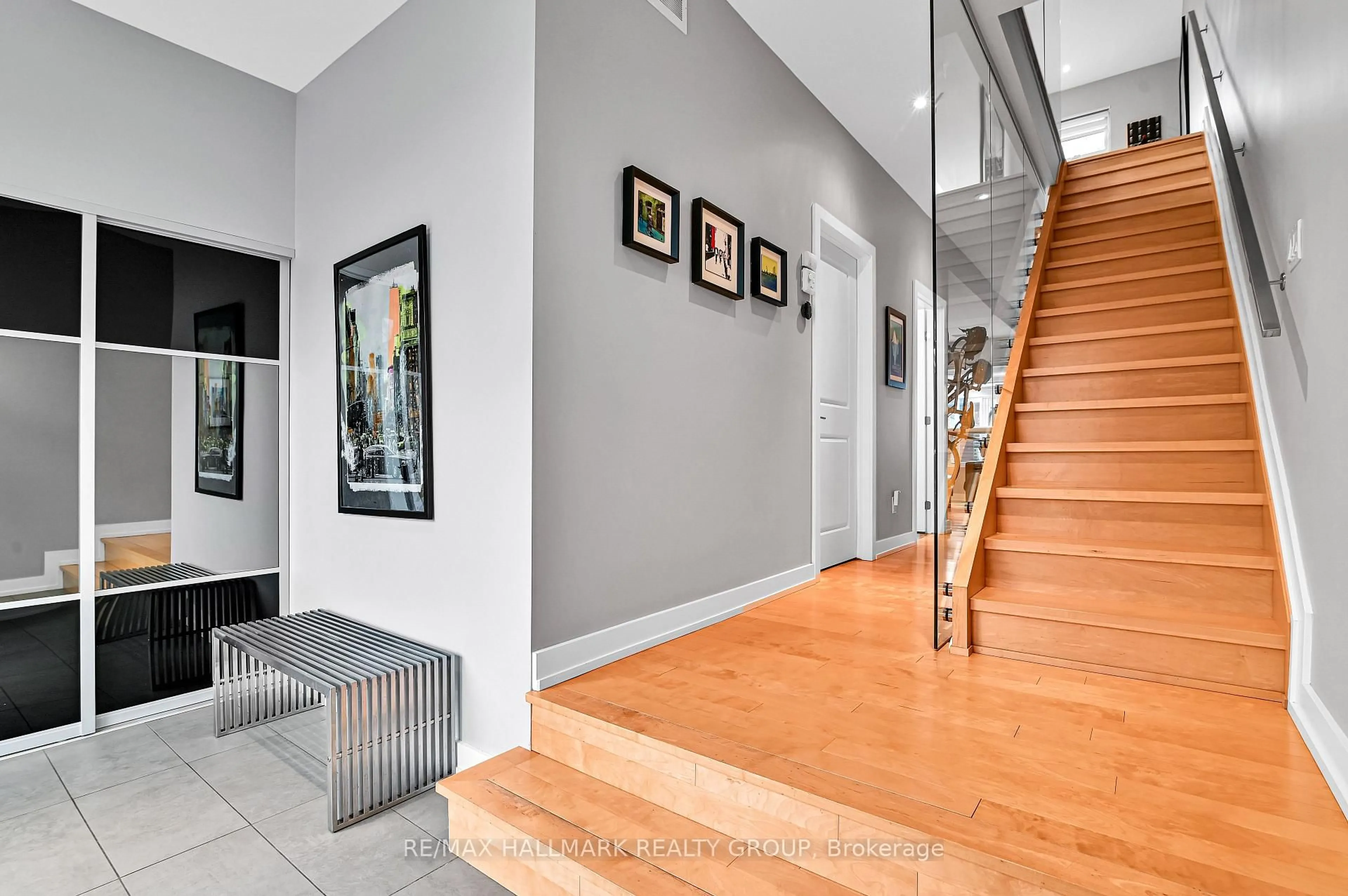 Unknown for 68G Stonehurst Ave, Ottawa Ontario K1Y 1R5