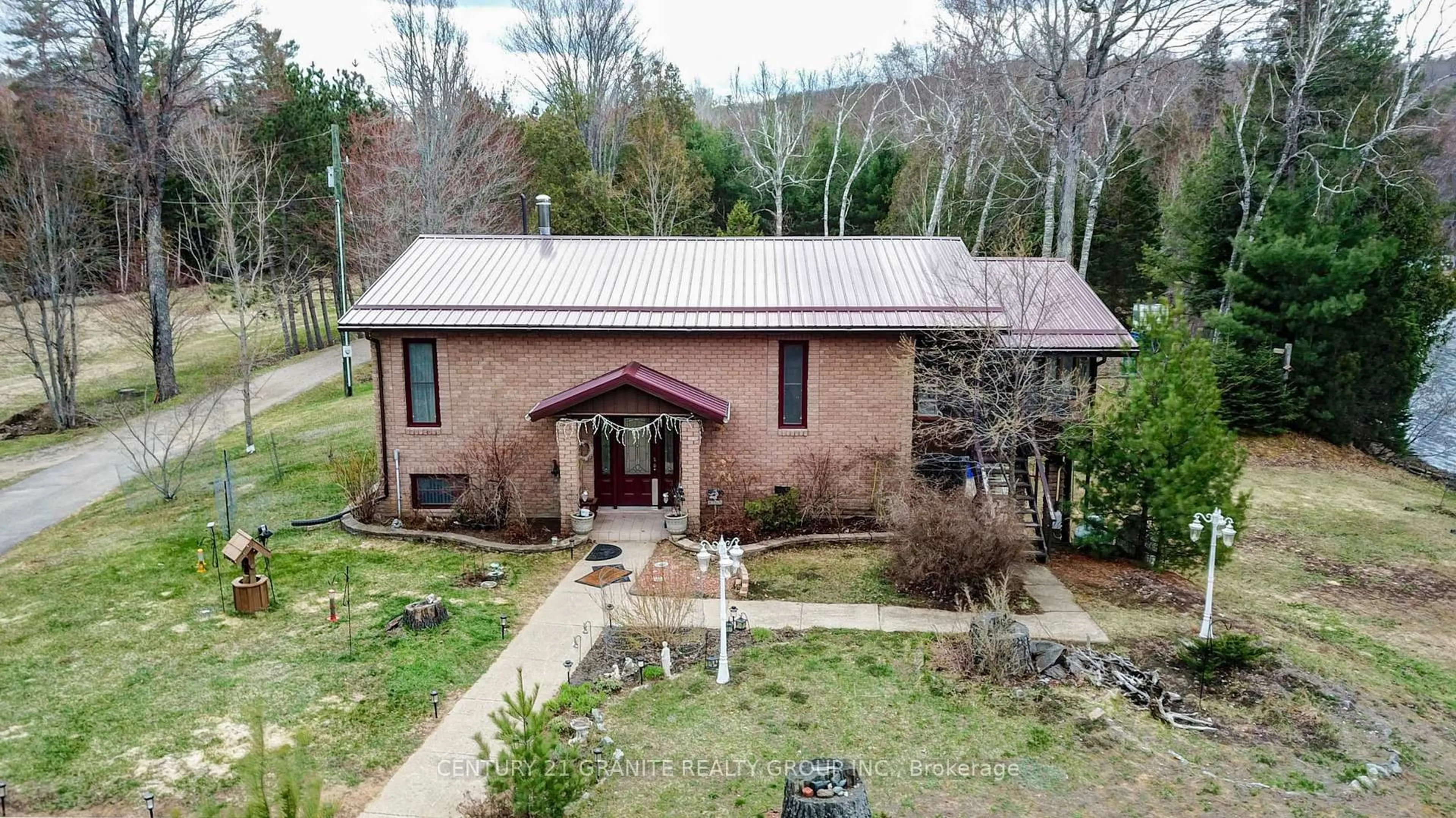 A pic from outside/outdoor area/front of a property/back of a property/a pic from drone, building for 230 RIVER BEND Dr, Palmer Rapids Ontario K0J 2E0