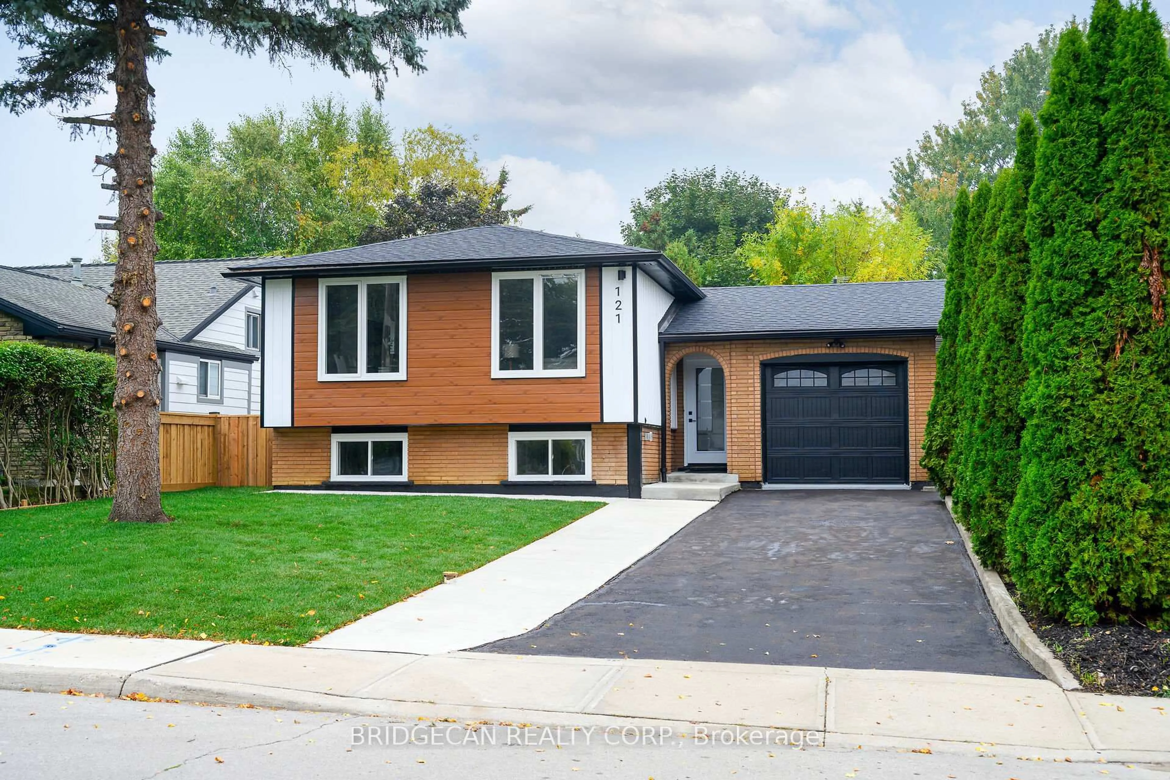 Home with brick exterior material, street for 121 Appleford Rd, Hamilton Ontario L9C 5Y2