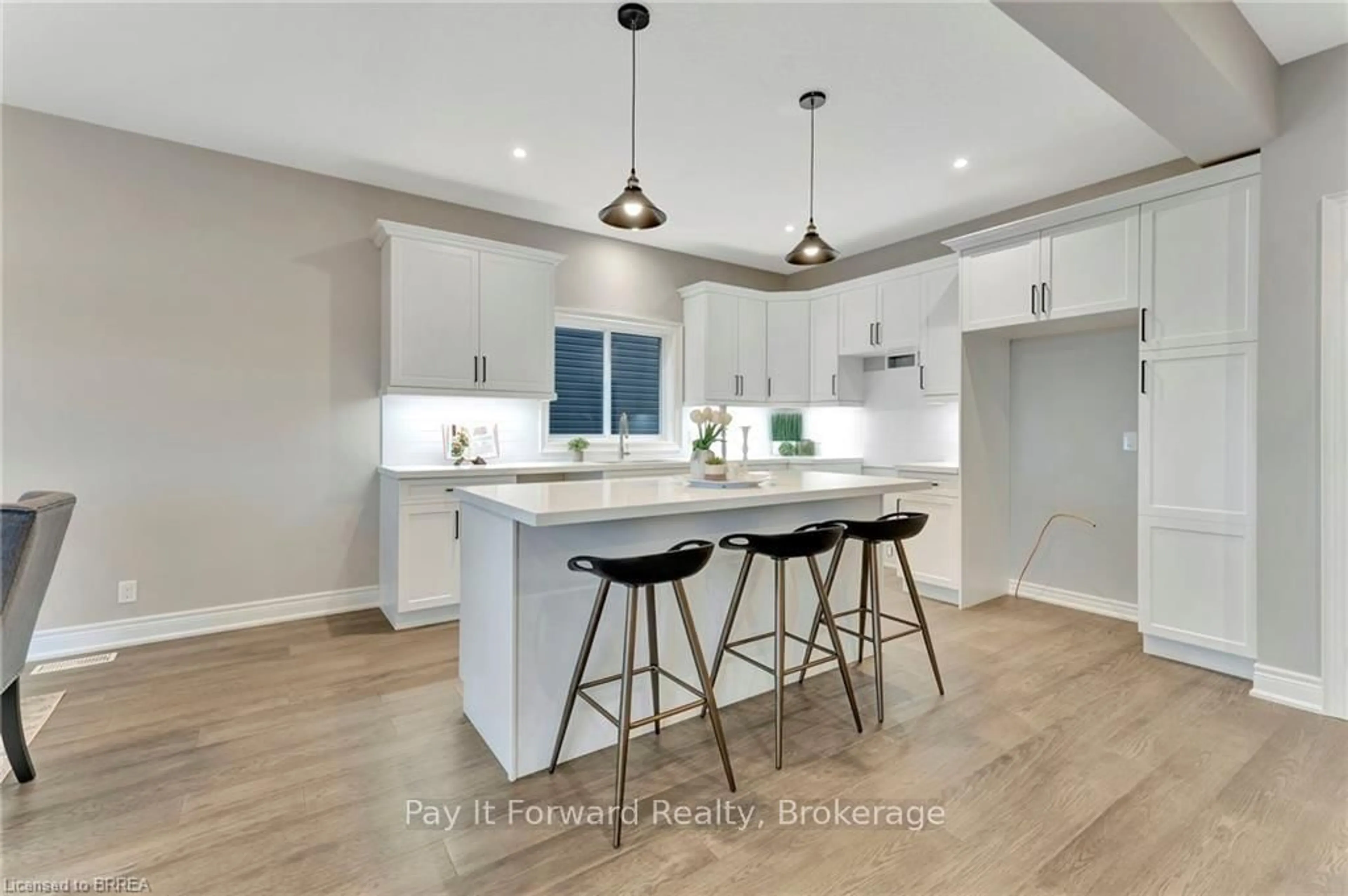 Open concept kitchen, unknown for 247 Lafayette St, Haldimand Ontario N0A 1J0