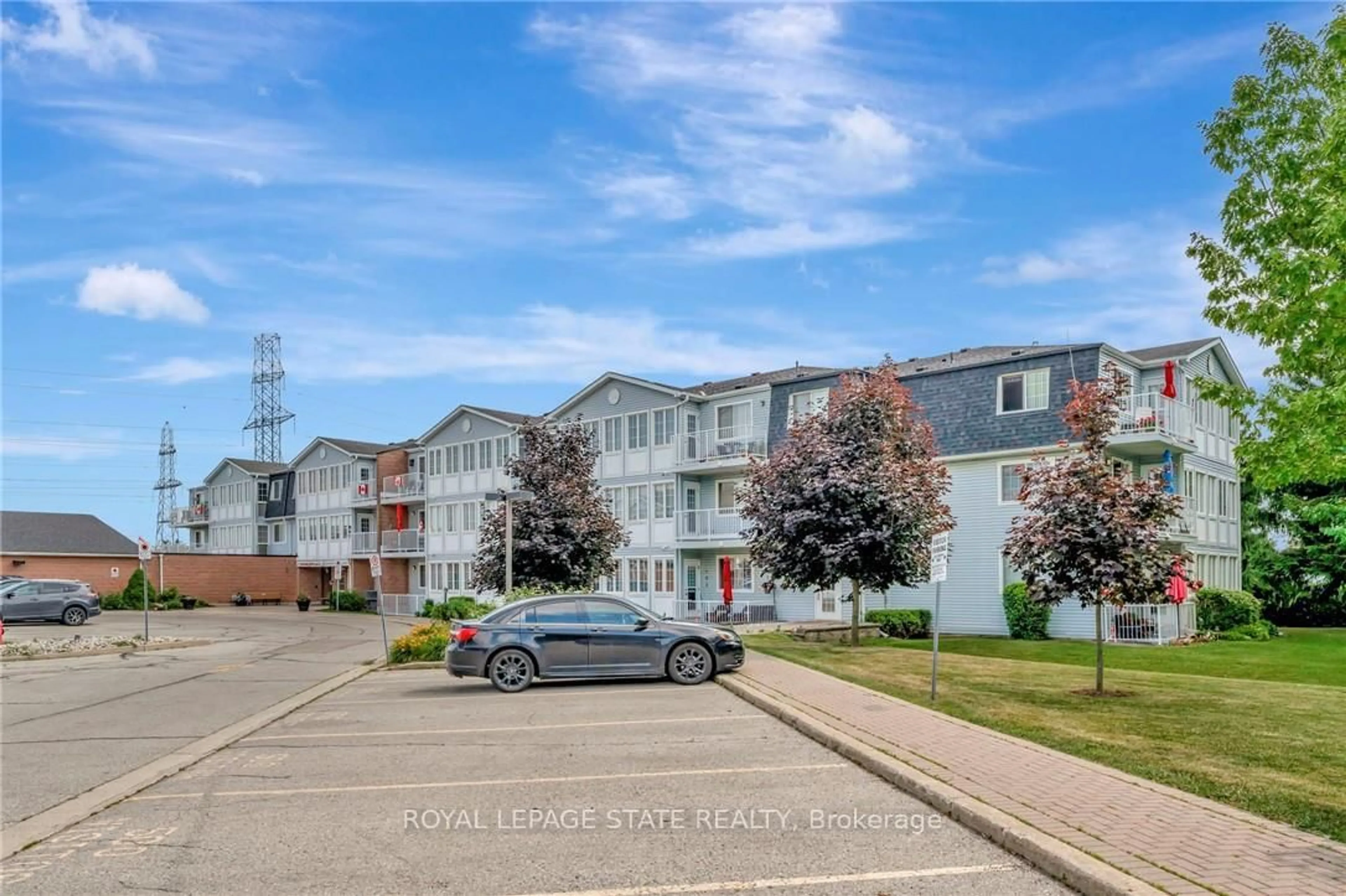 A pic from outside/outdoor area/front of a property/back of a property/a pic from drone, unknown for 500 Silverbirch Blvd #101, Hamilton Ontario L0R 1W0