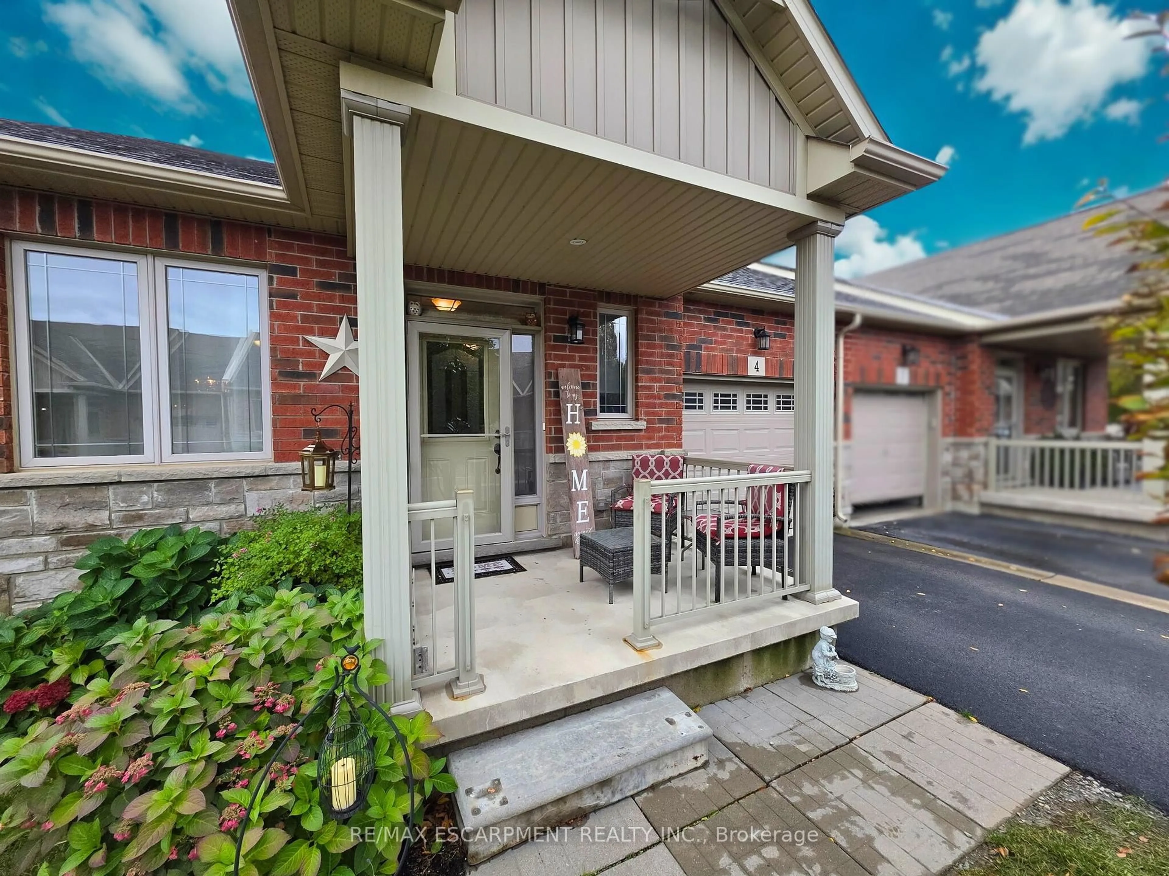 Unknown for 4 Hillgartner Lane, Hamilton Ontario L0R 1C0