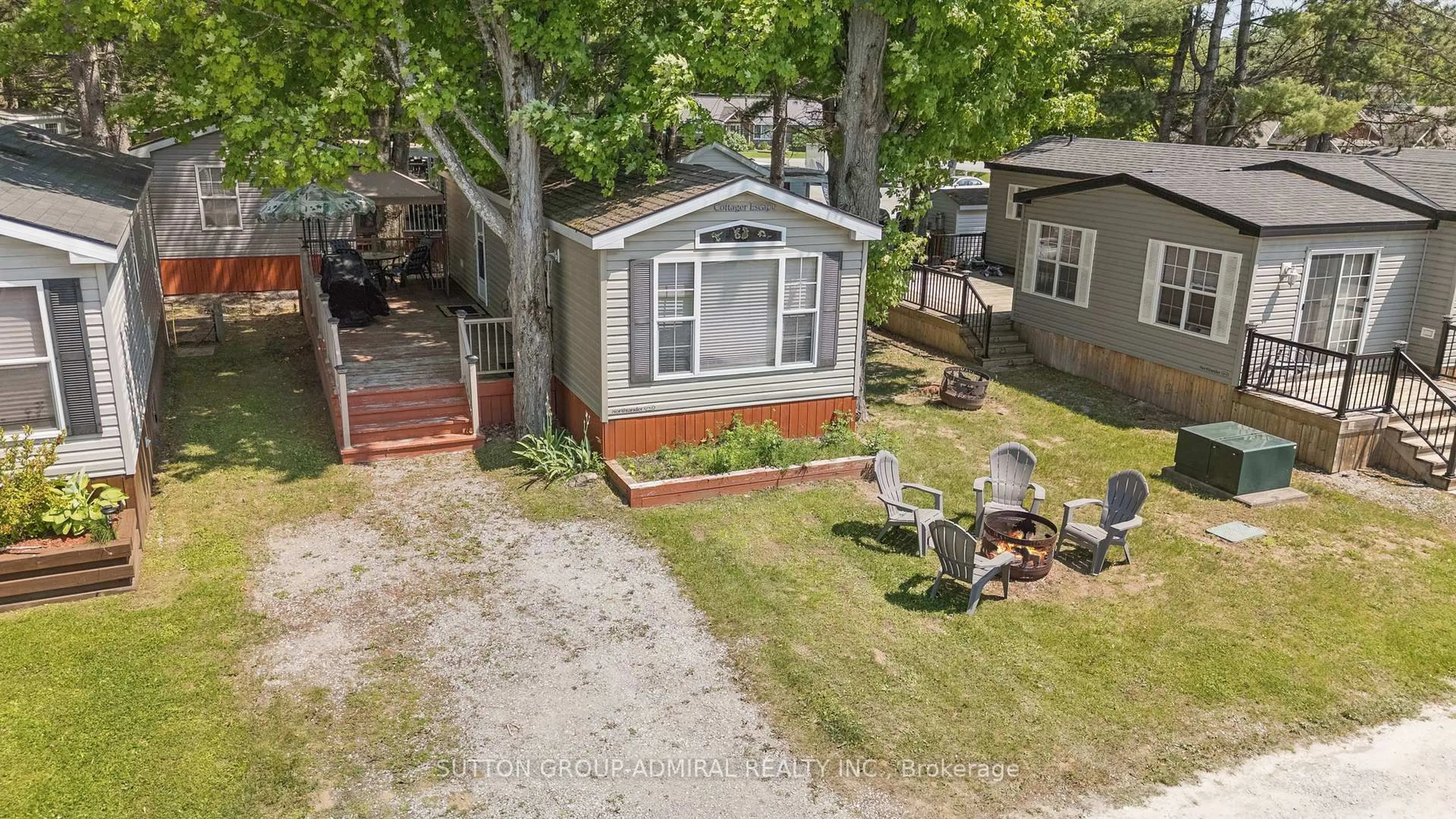 A pic from outside/outdoor area/front of a property/back of a property/a pic from drone, street for 1082 SHAMROCK MARINA Rd #70, Gravenhurst Ontario P0E 1G0