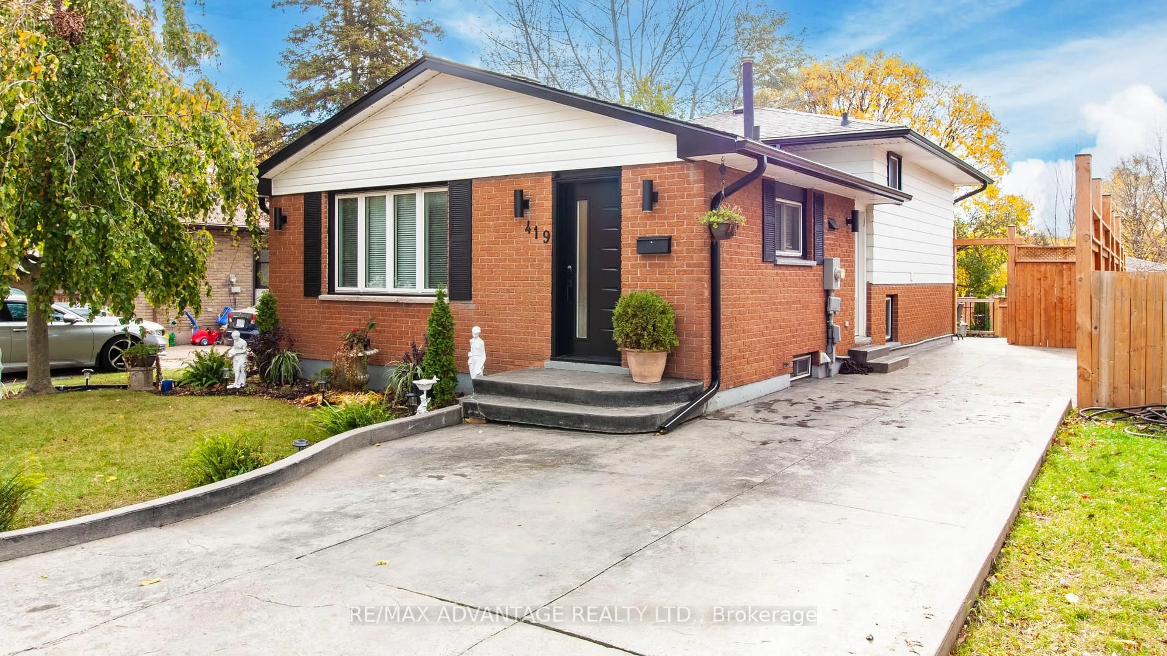 Home with brick exterior material, street for 419 Ferndale Ave, London South Ontario N6C 2Y9