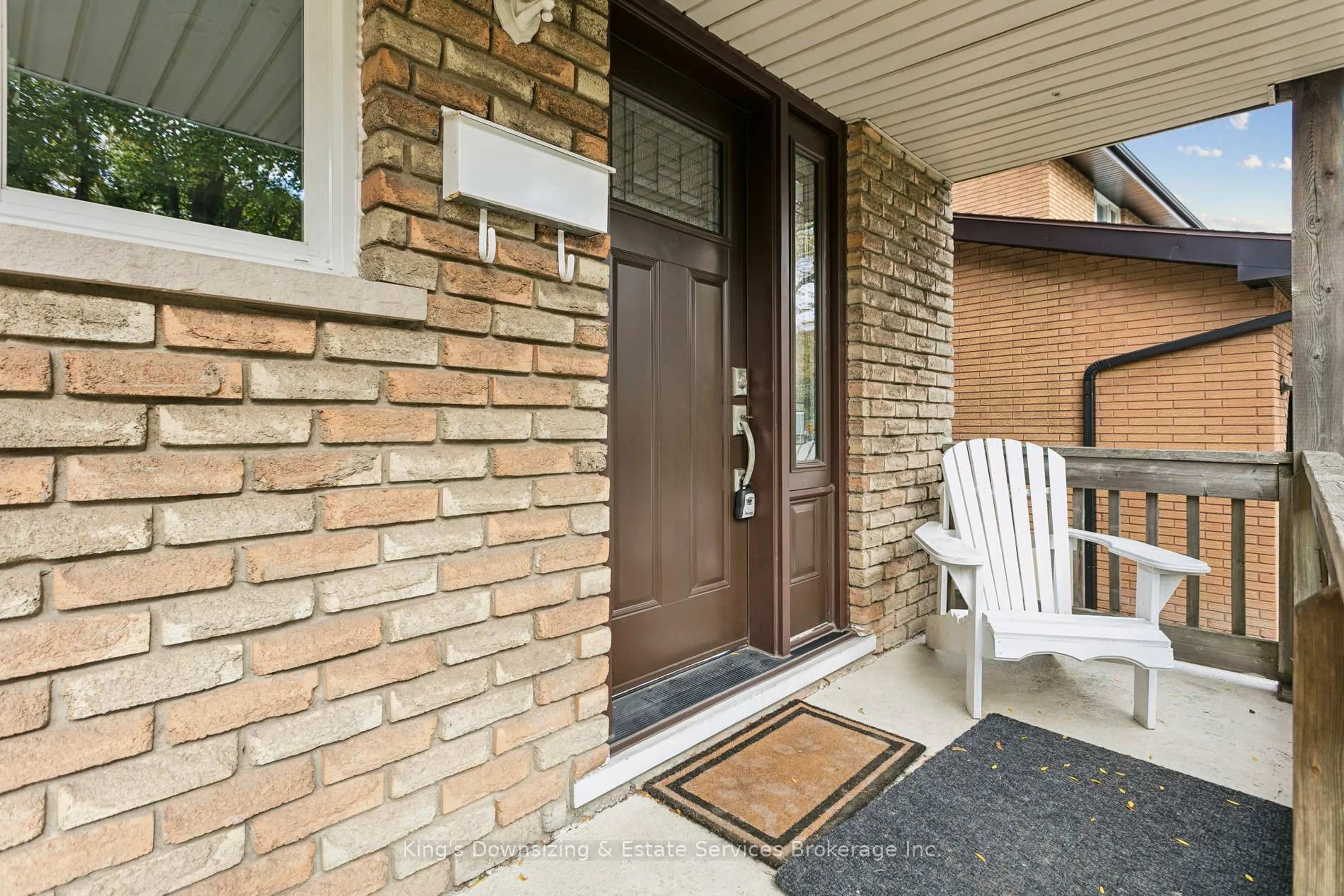 Home with brick exterior material, street for 142 Lynbrook Dr, Hamilton Ontario L9C 2K9