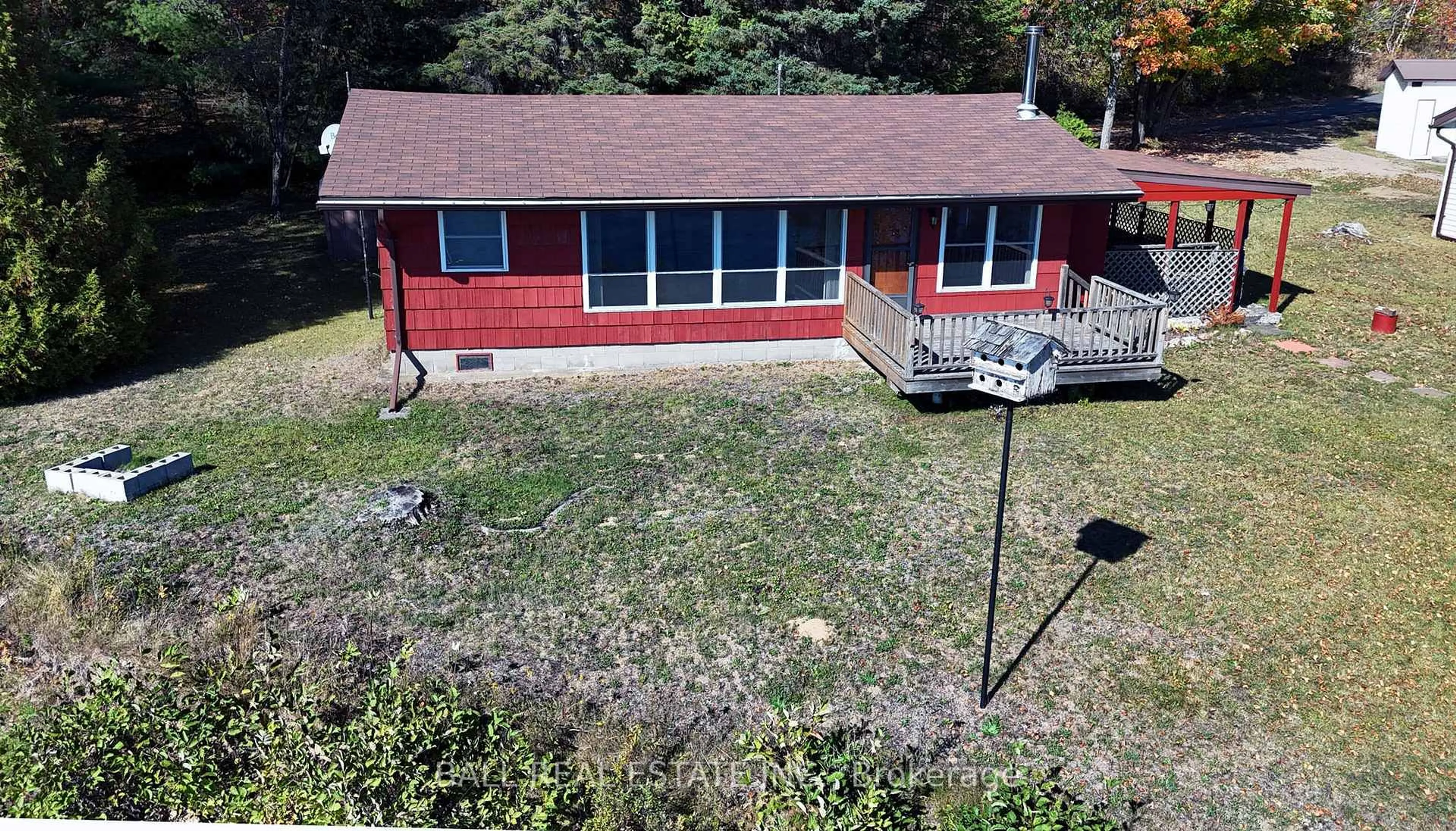A pic from outside/outdoor area/front of a property/back of a property/a pic from drone, building for 9 Russell Cres, Bancroft Ontario K0L 1C0