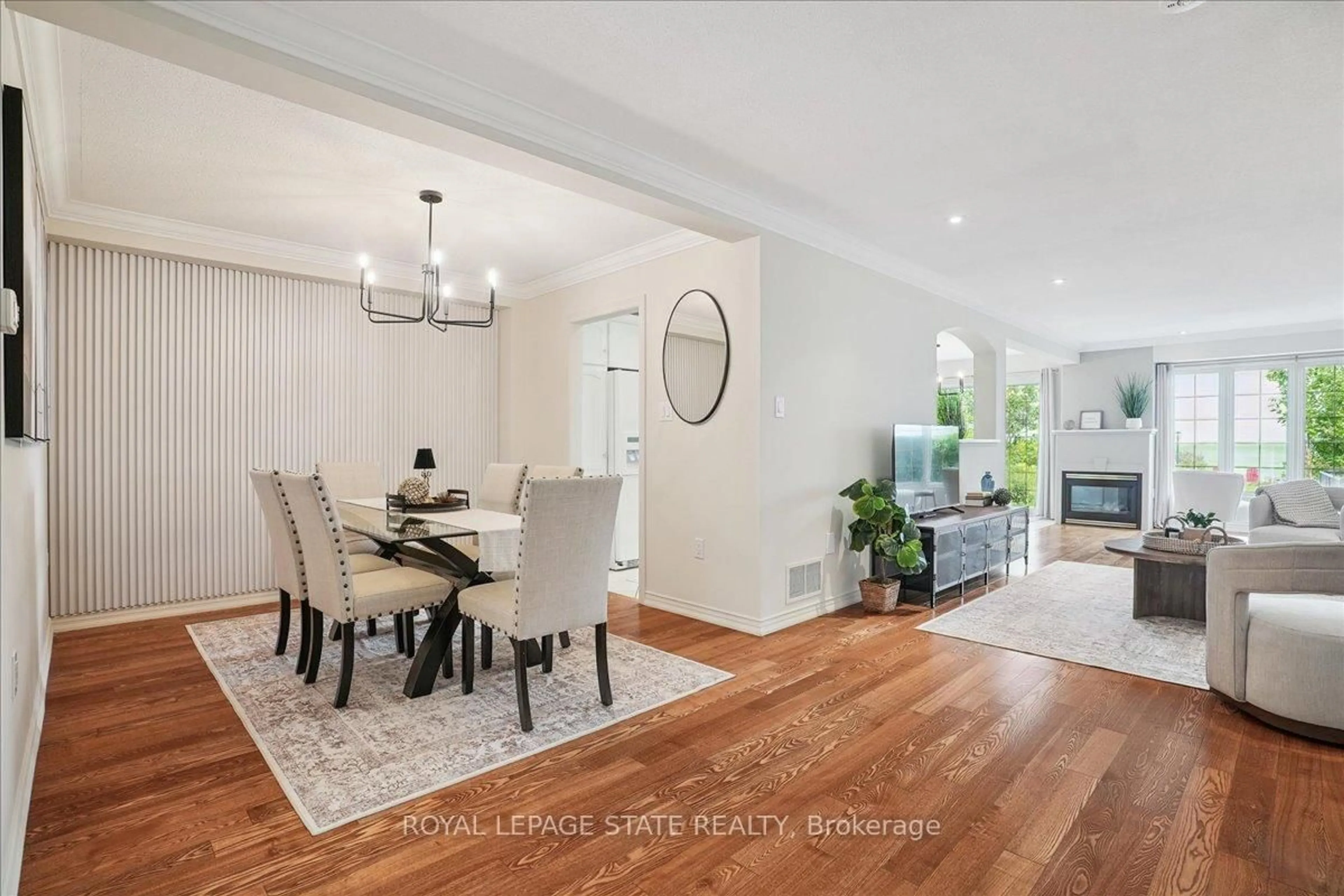 Dining room, unknown for 55 Edgewater Dr, Hamilton Ontario L8E 4Z2