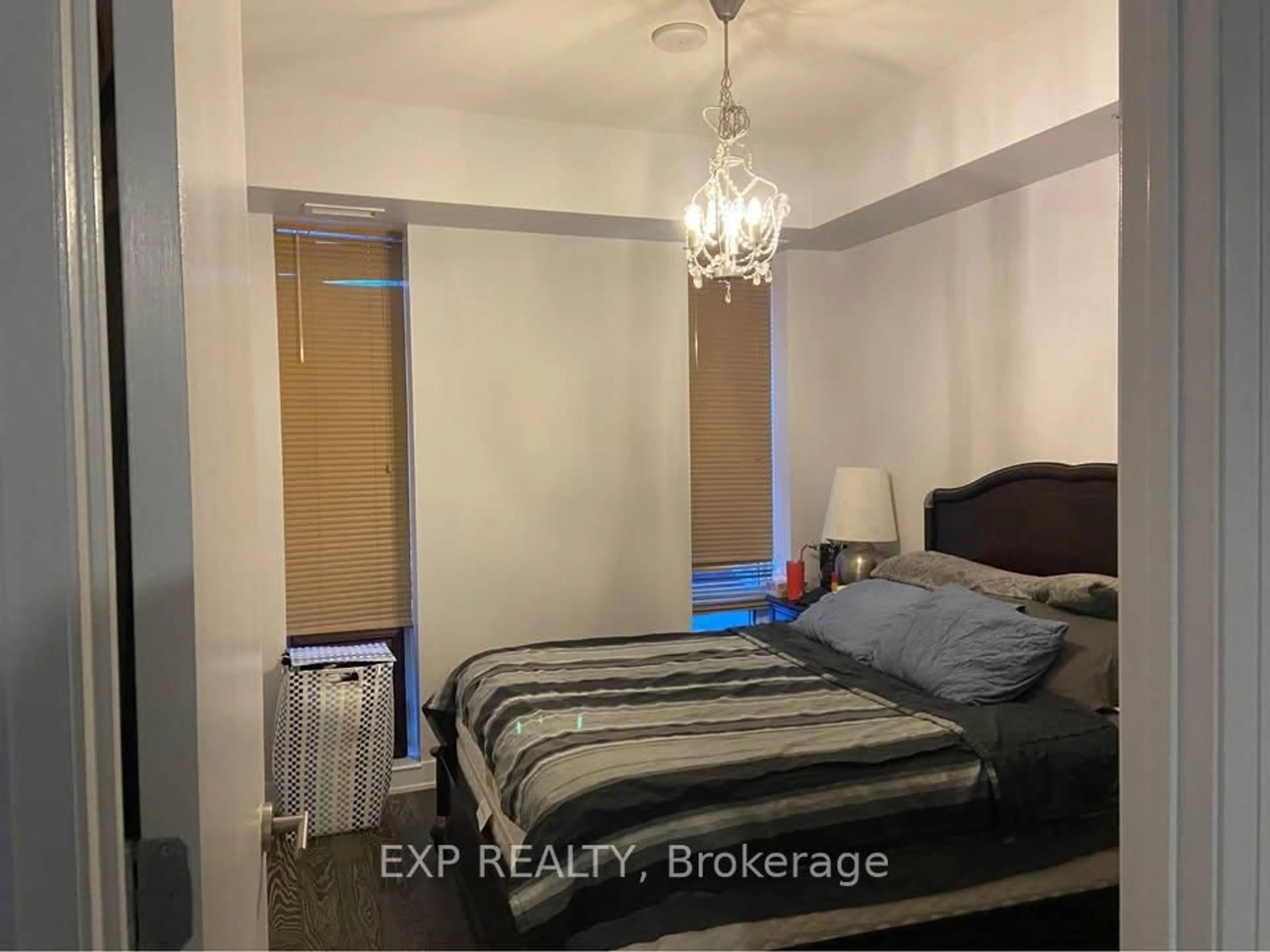 A pic of a room for 428 Sparks St #501, Ottawa Ontario K1R 0B3