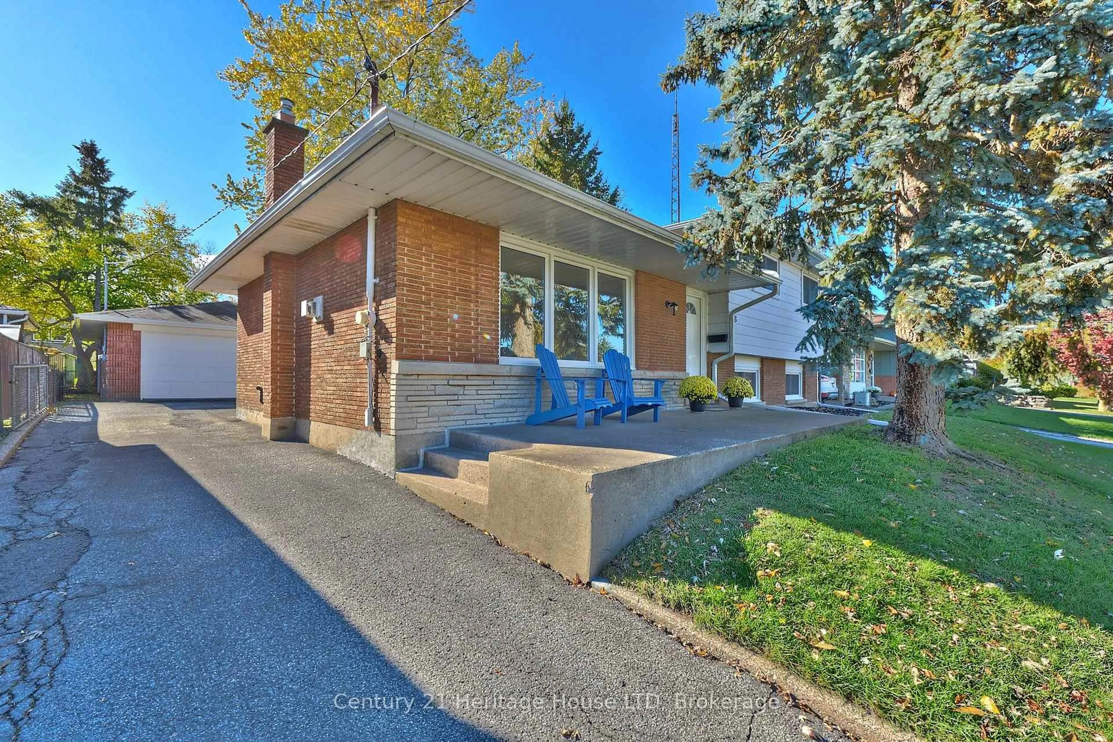 Home with brick exterior material, street for 148 Champlain Dr, Fort Erie Ontario L2A 1Z8