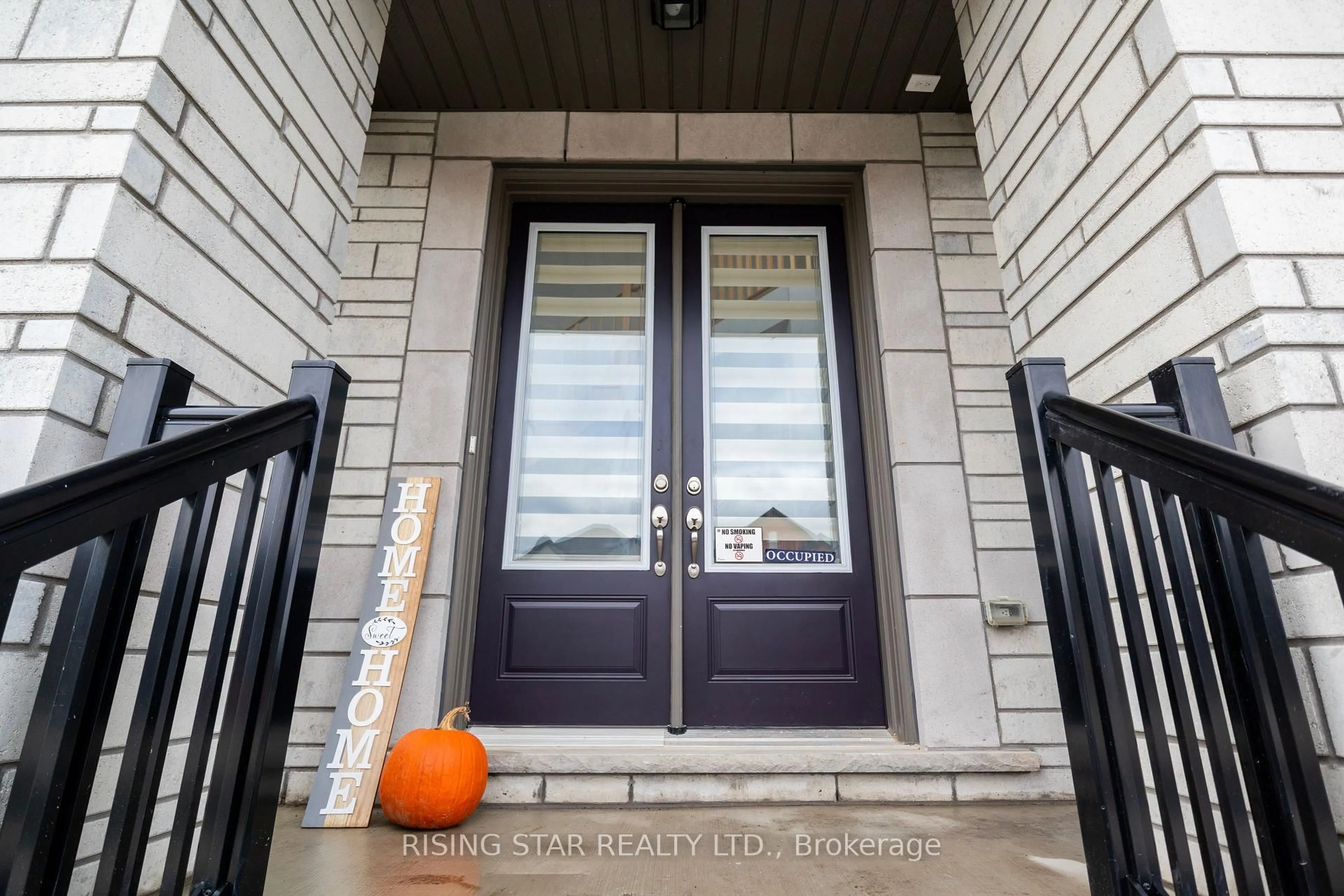 Indoor entryway for 186 St Joseph Rd, Kawartha Lakes Ontario K9V 5K4