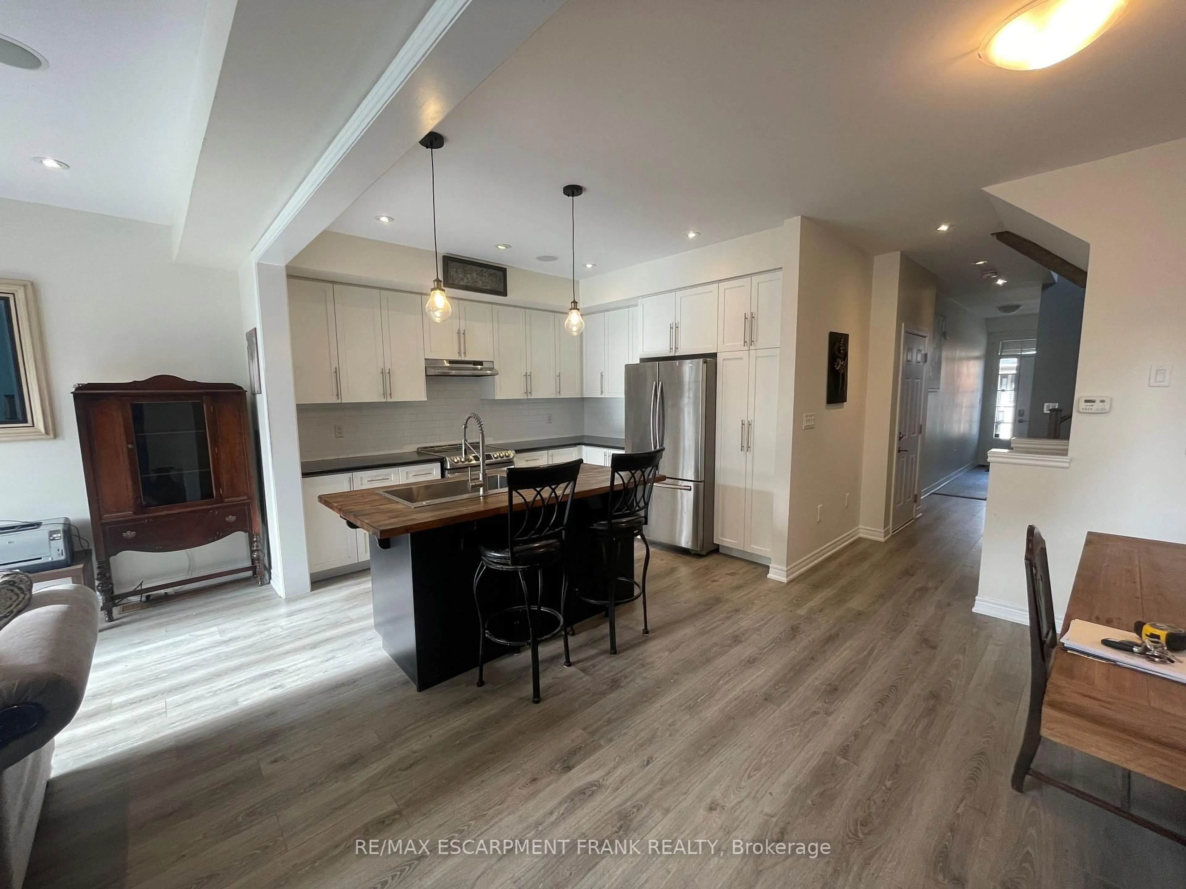 Open concept kitchen, unknown for 1890 Rymal Rd #35, Hamilton Ontario L0R 1P0