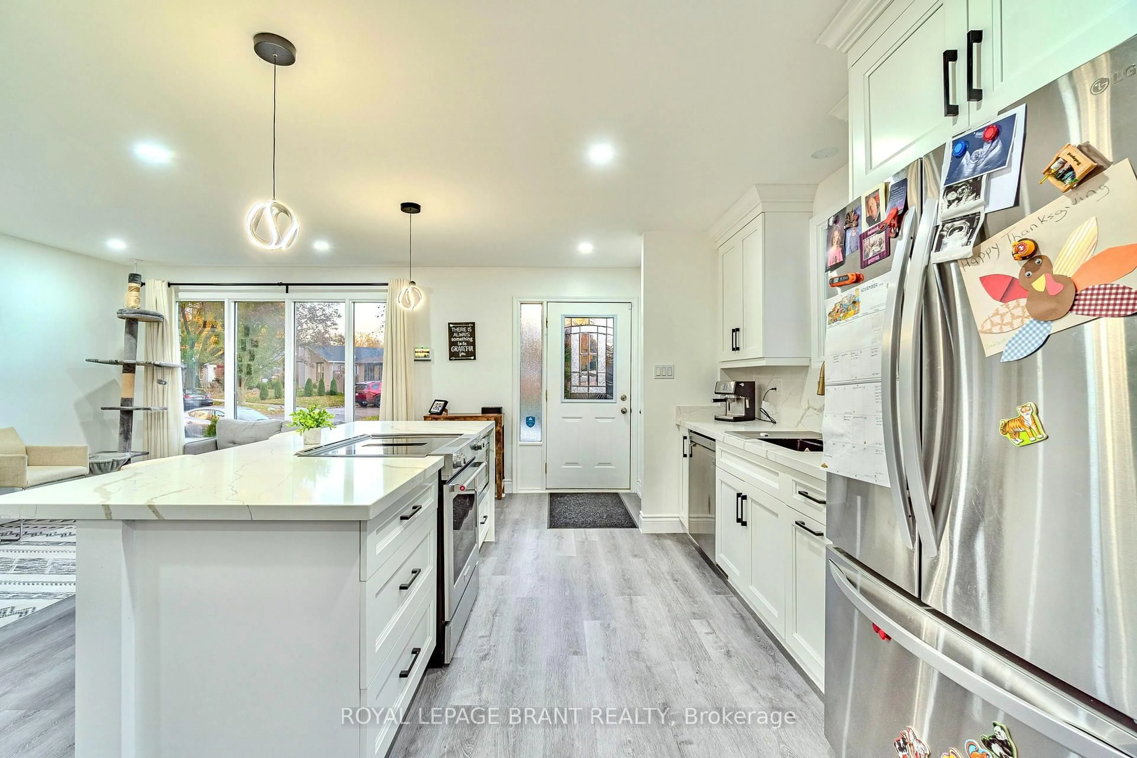 Open concept kitchen, unknown for 17 Kanata Cres, Brantford Ontario N3R 7E8