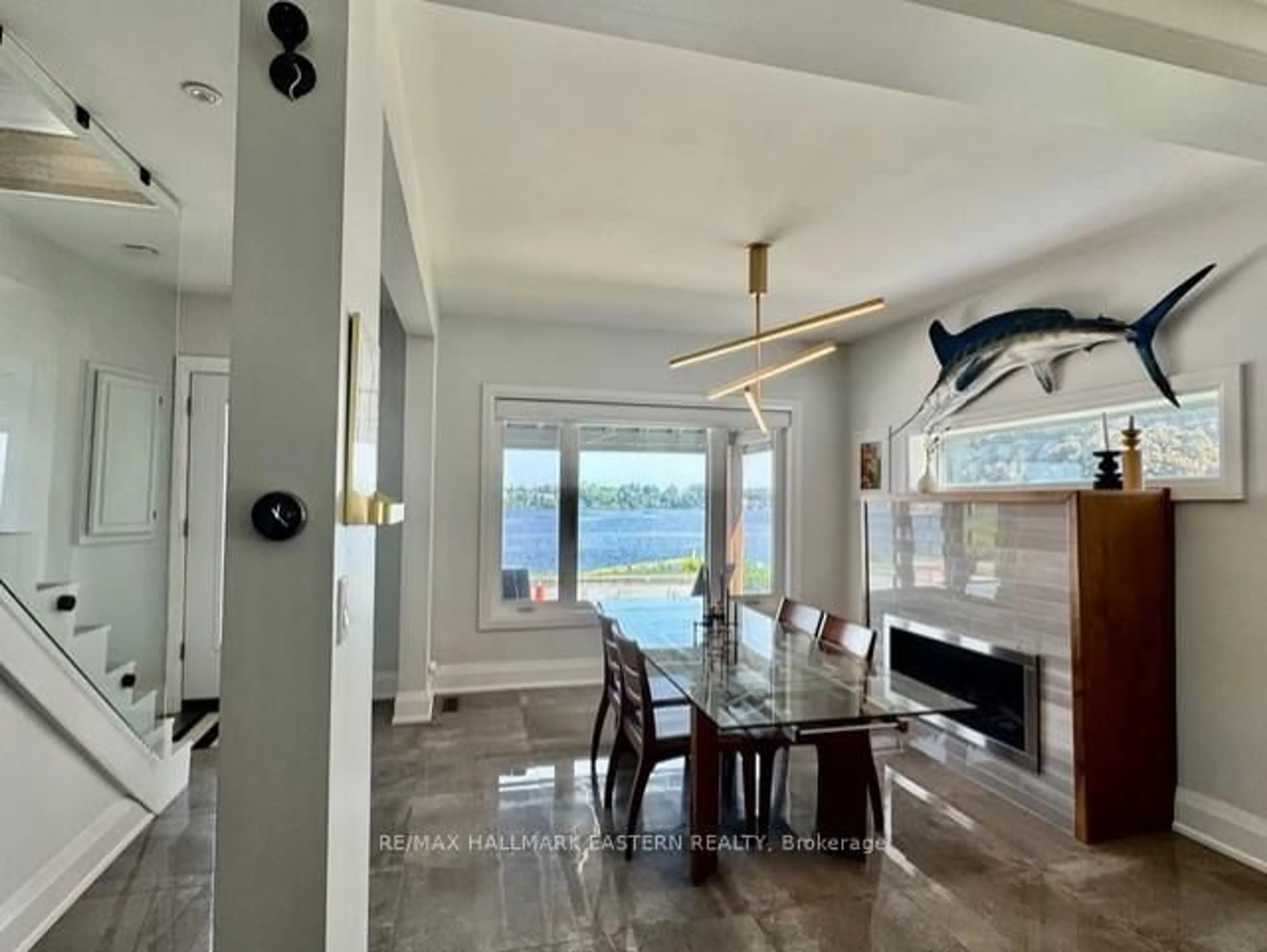 Dining room, ceramic/tile floor for 29 Crescent St, Peterborough Ontario K9J 2G2