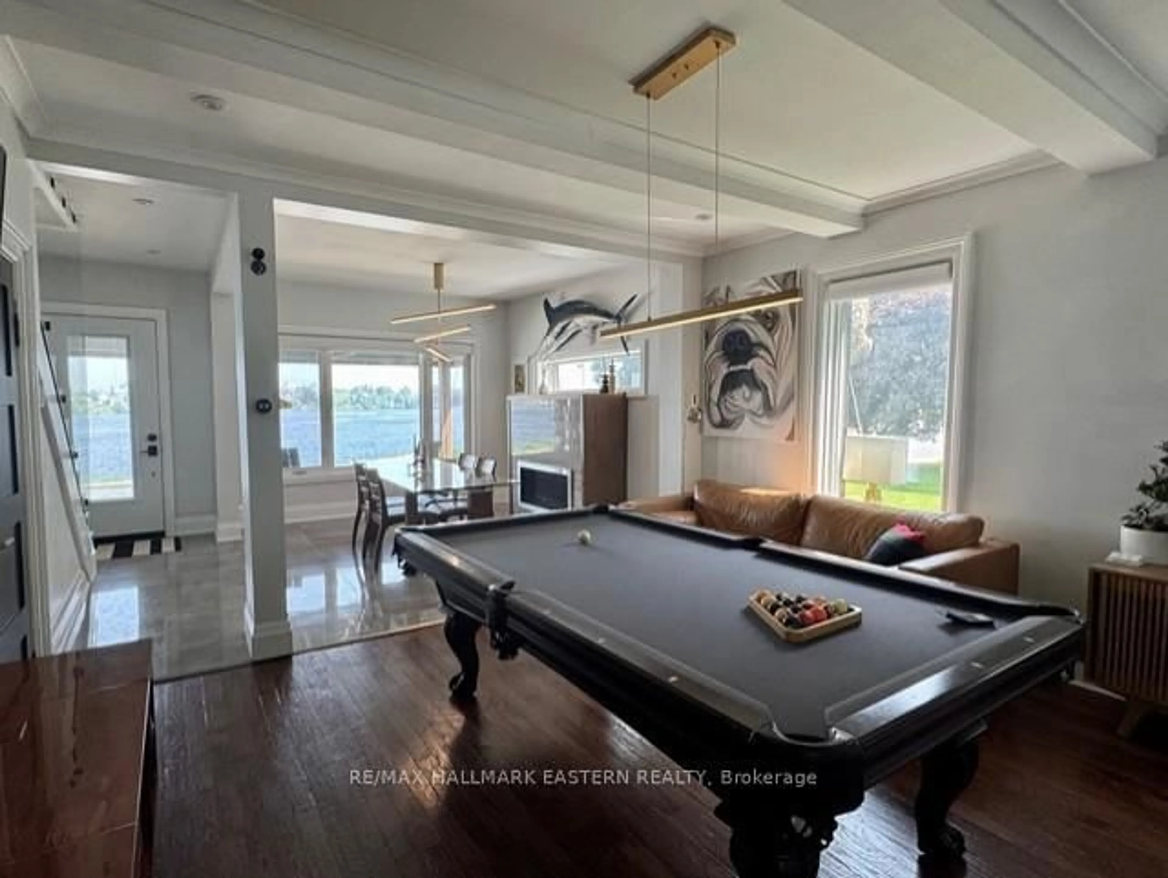 A pic of a room for 29 Crescent St, Peterborough Ontario K9J 2G2