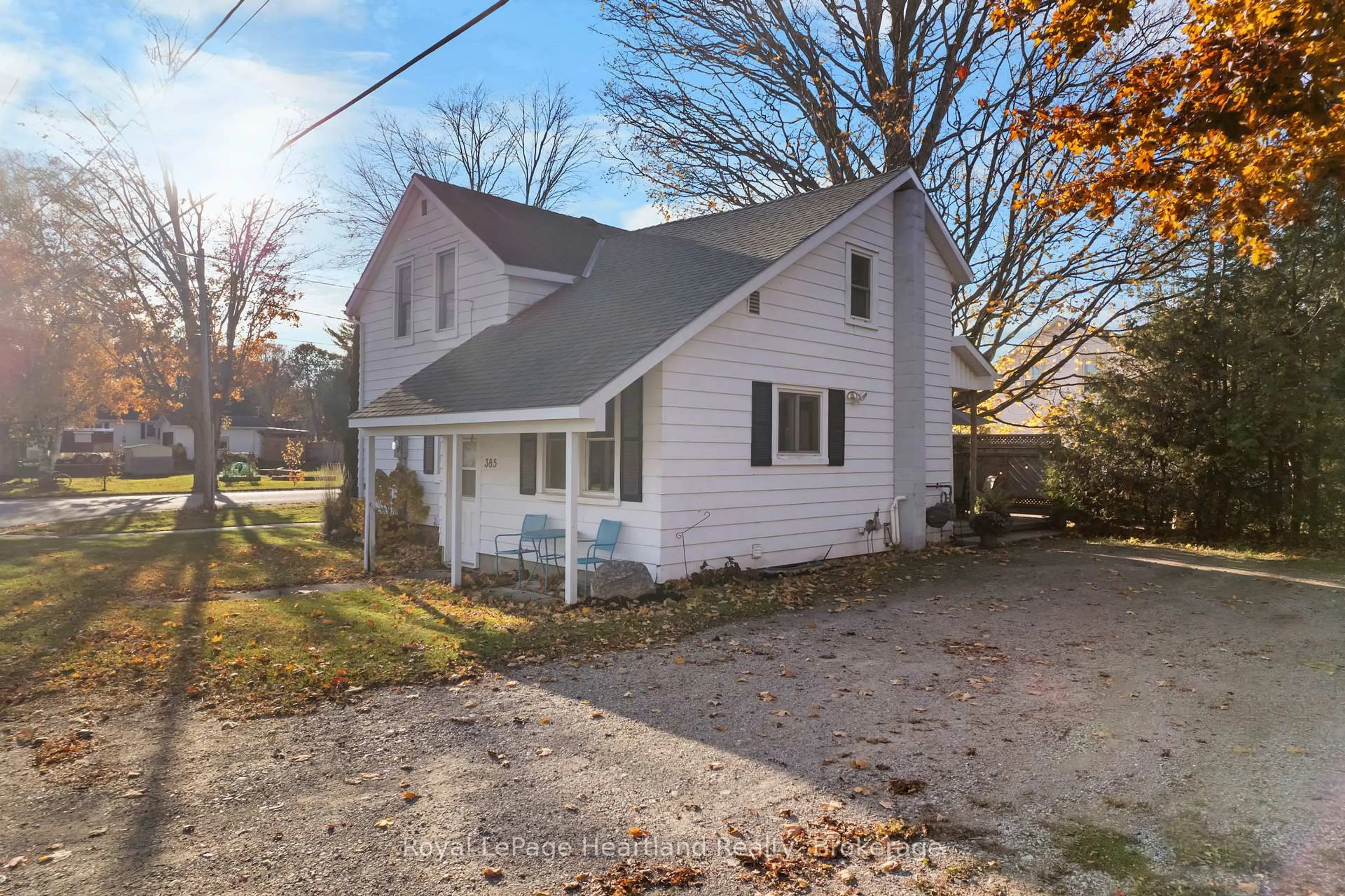 A pic from outside/outdoor area/front of a property/back of a property/a pic from drone, street for 385 Mill St, North Huron Ontario N0M 1H0